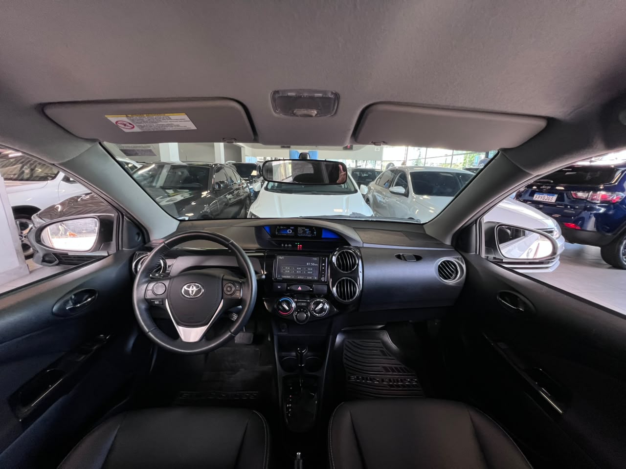 TOYOTA ETIOS CROSS