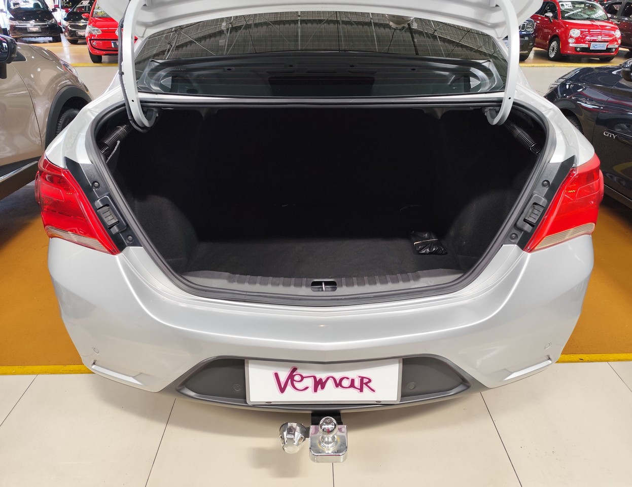 Car Image 6