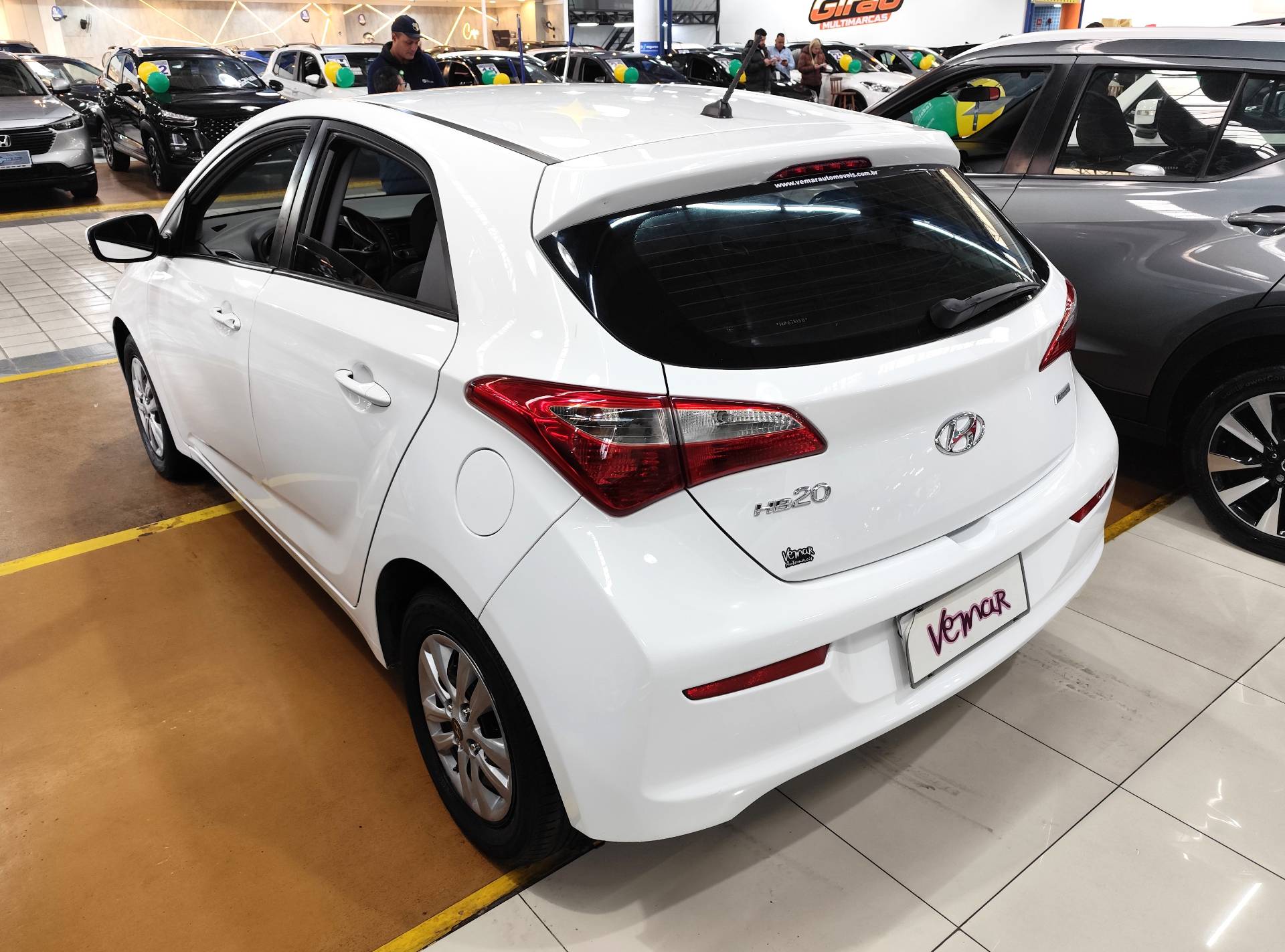 HYUNDAI HB20