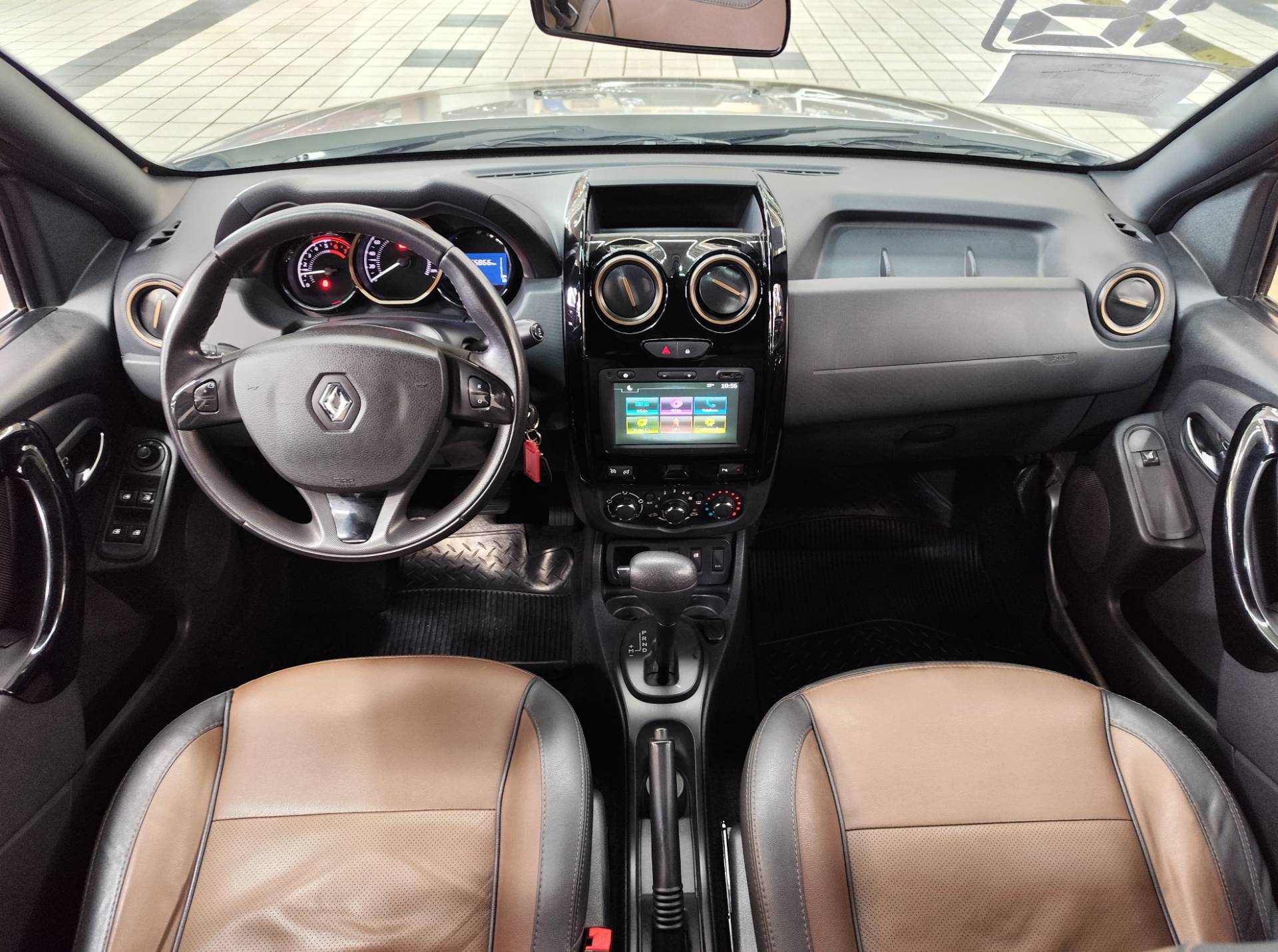 RENAULT DUSTER