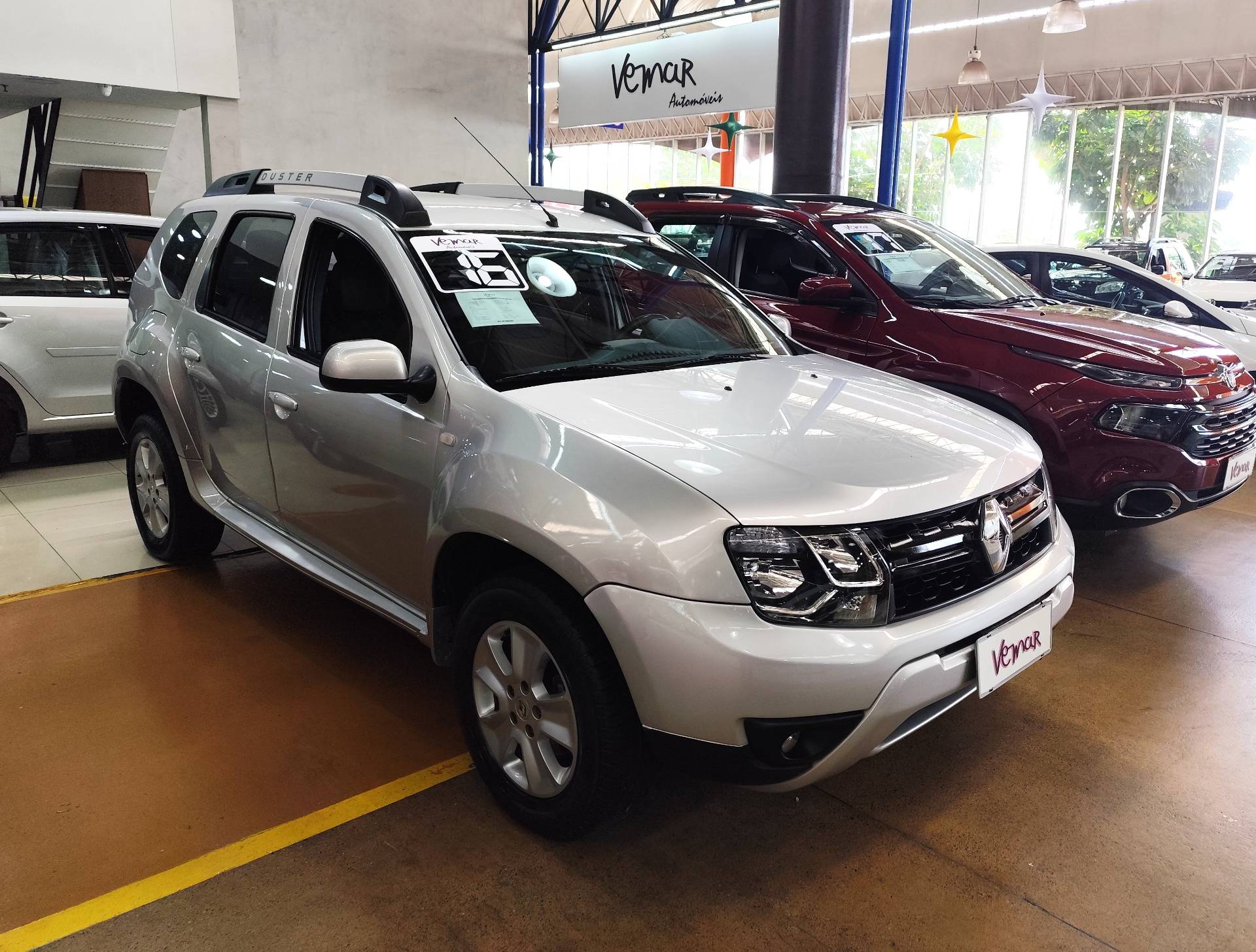 RENAULT DUSTER