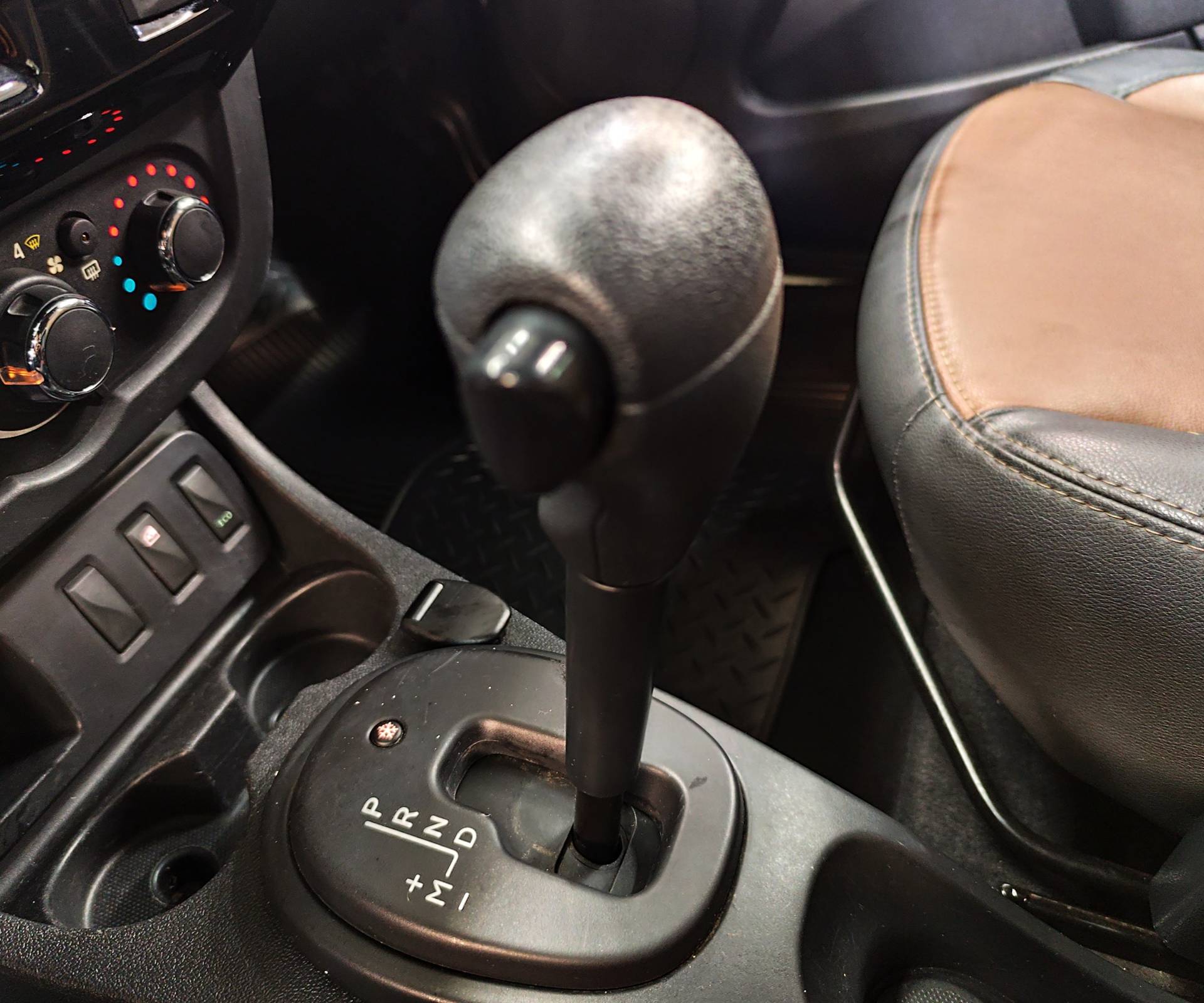 RENAULT DUSTER