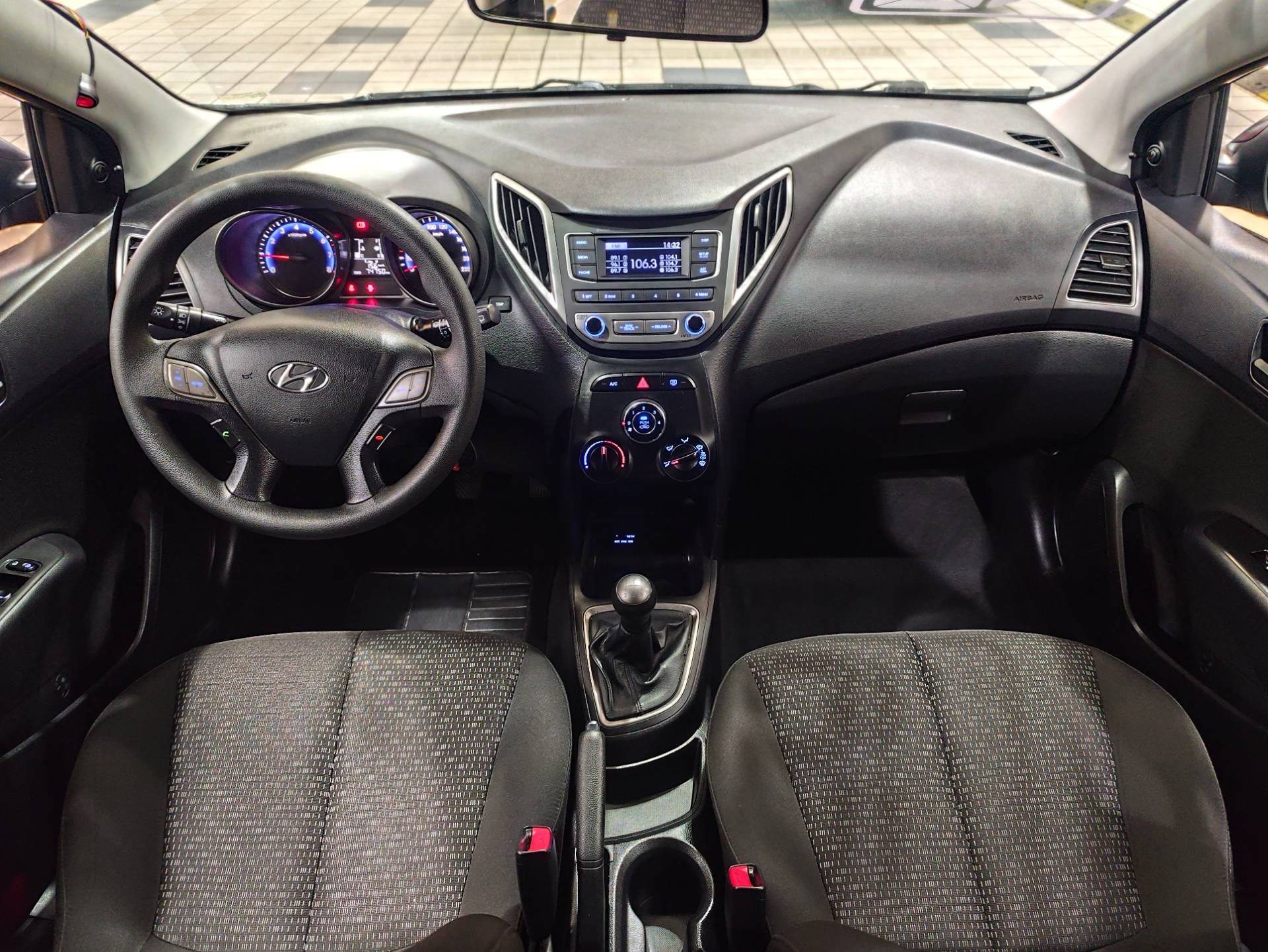HYUNDAI HB20