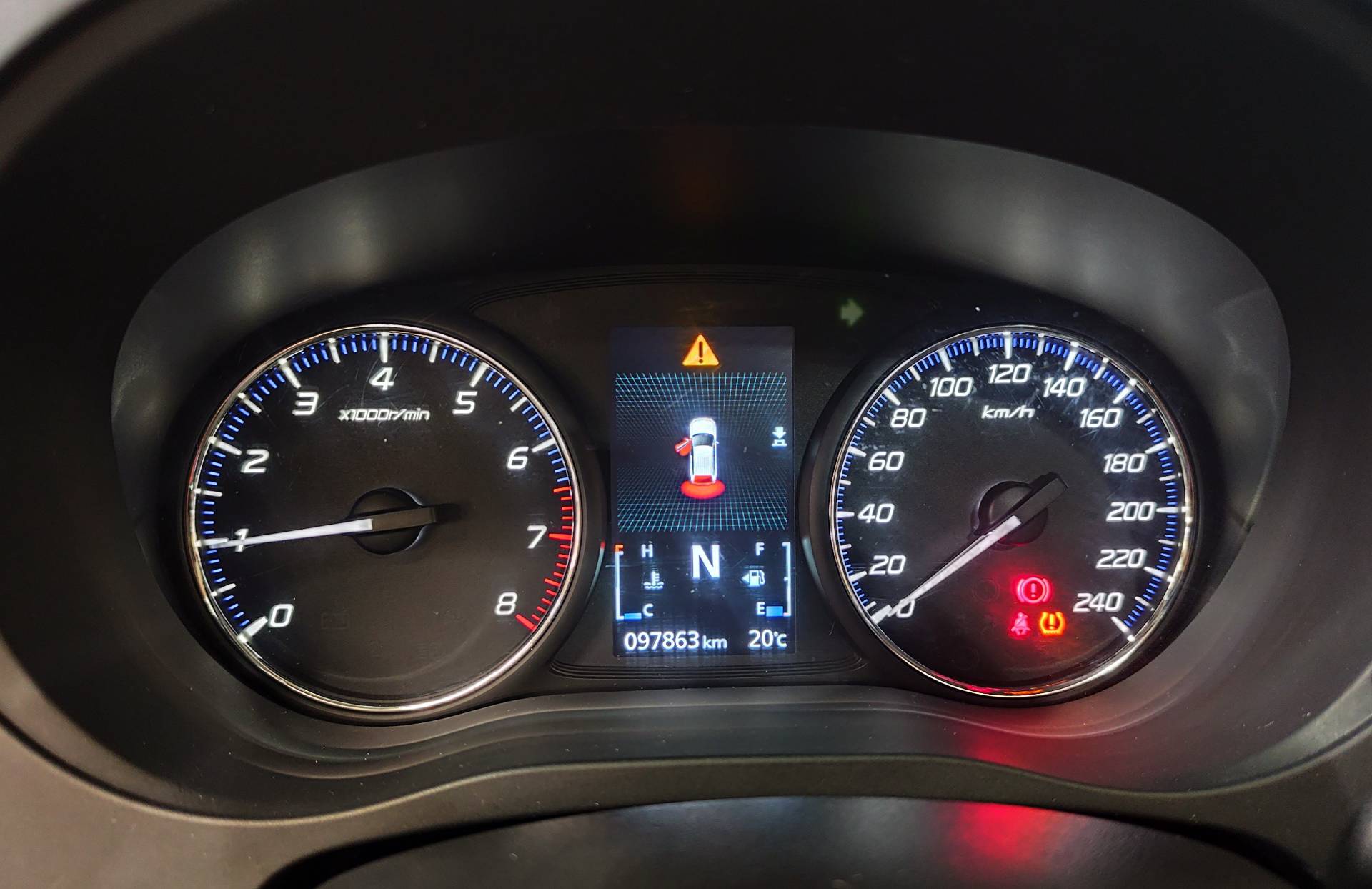 MITSUBISHI OUTLANDER
