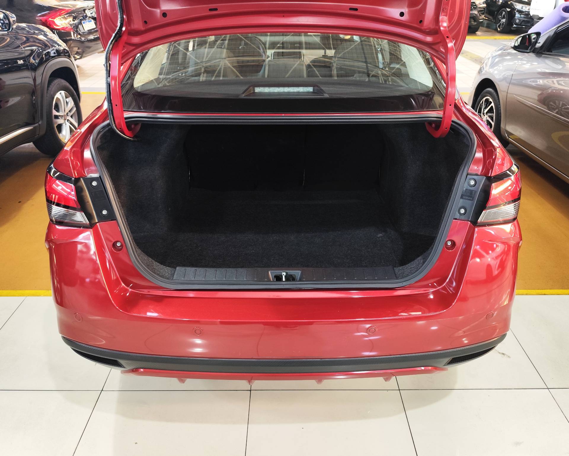 NISSAN VERSA