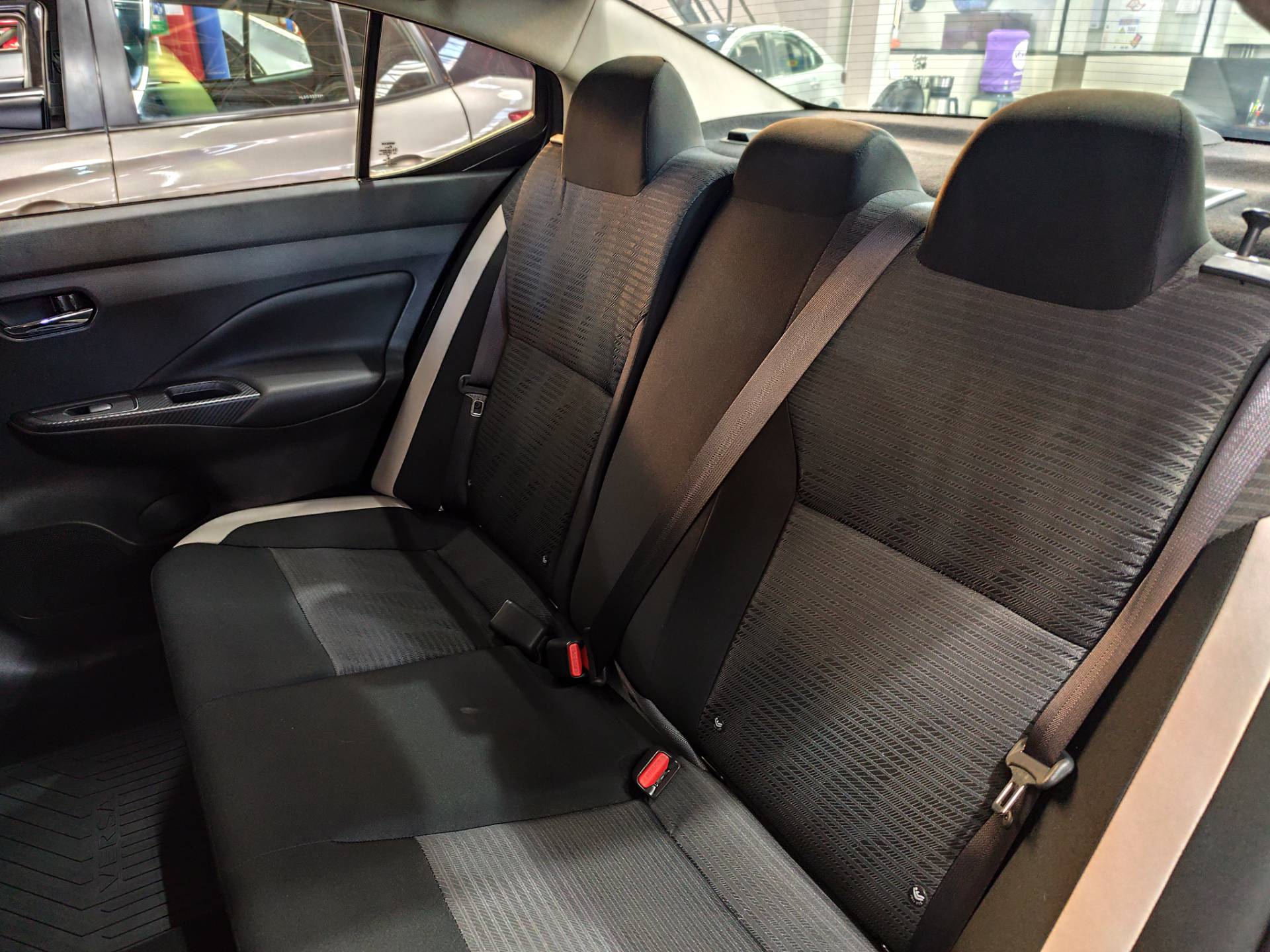 NISSAN VERSA