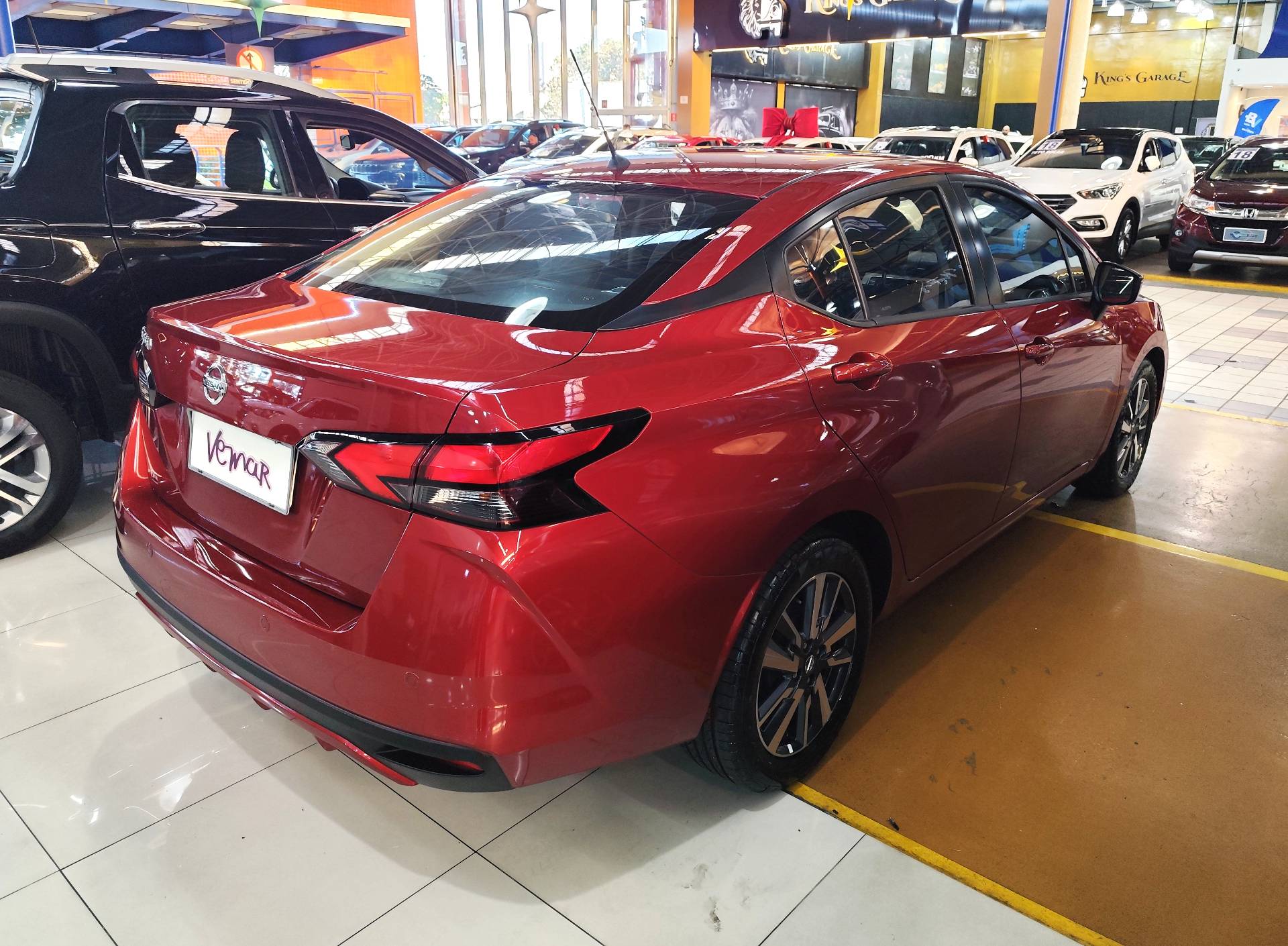 NISSAN VERSA