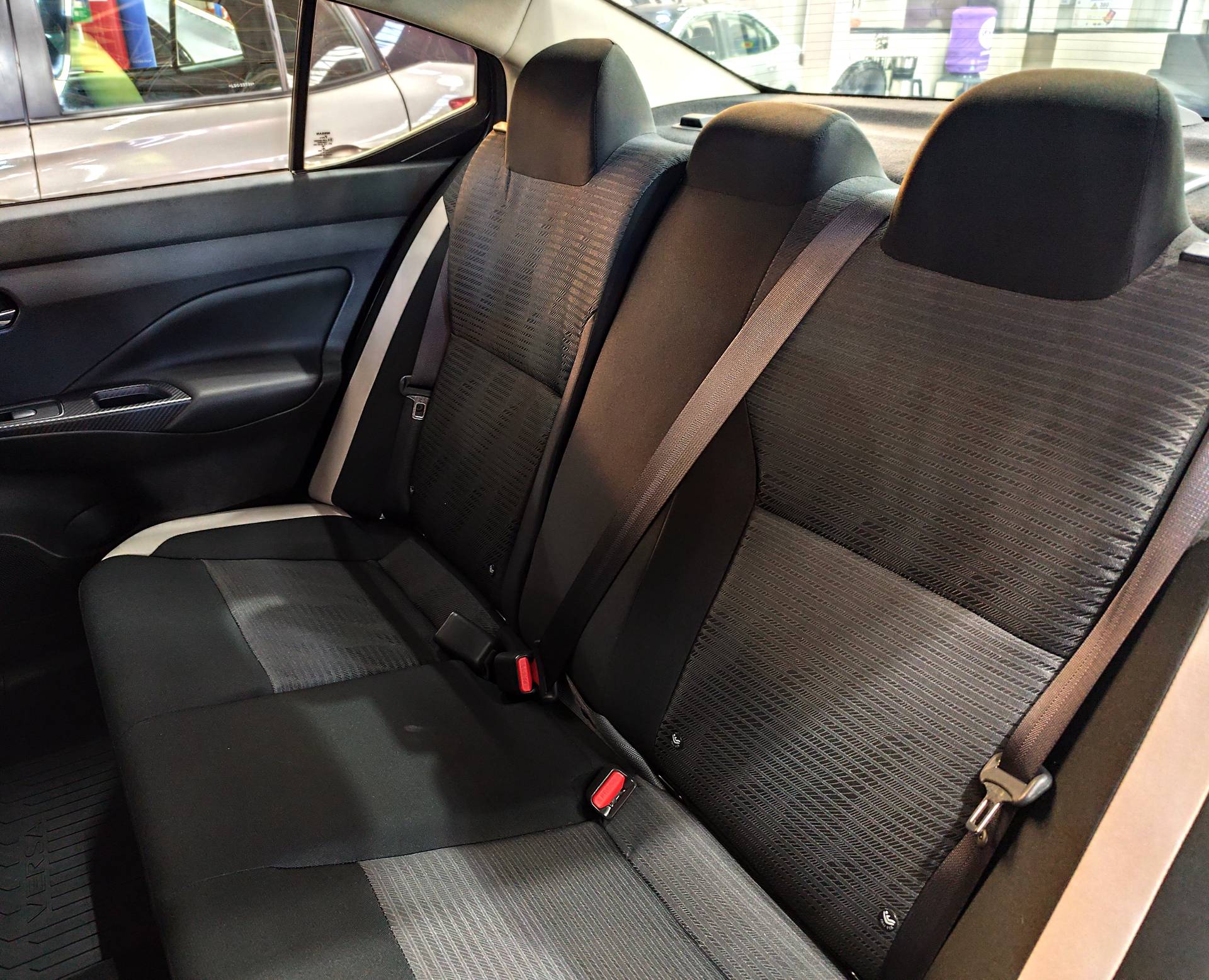 NISSAN VERSA