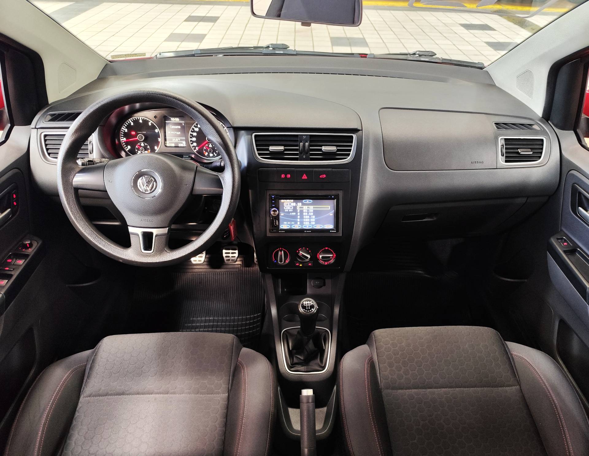 VOLKSWAGEN CROSSFOX