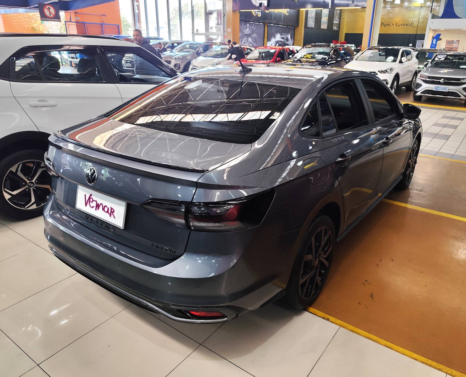 VOLKSWAGEN VIRTUS