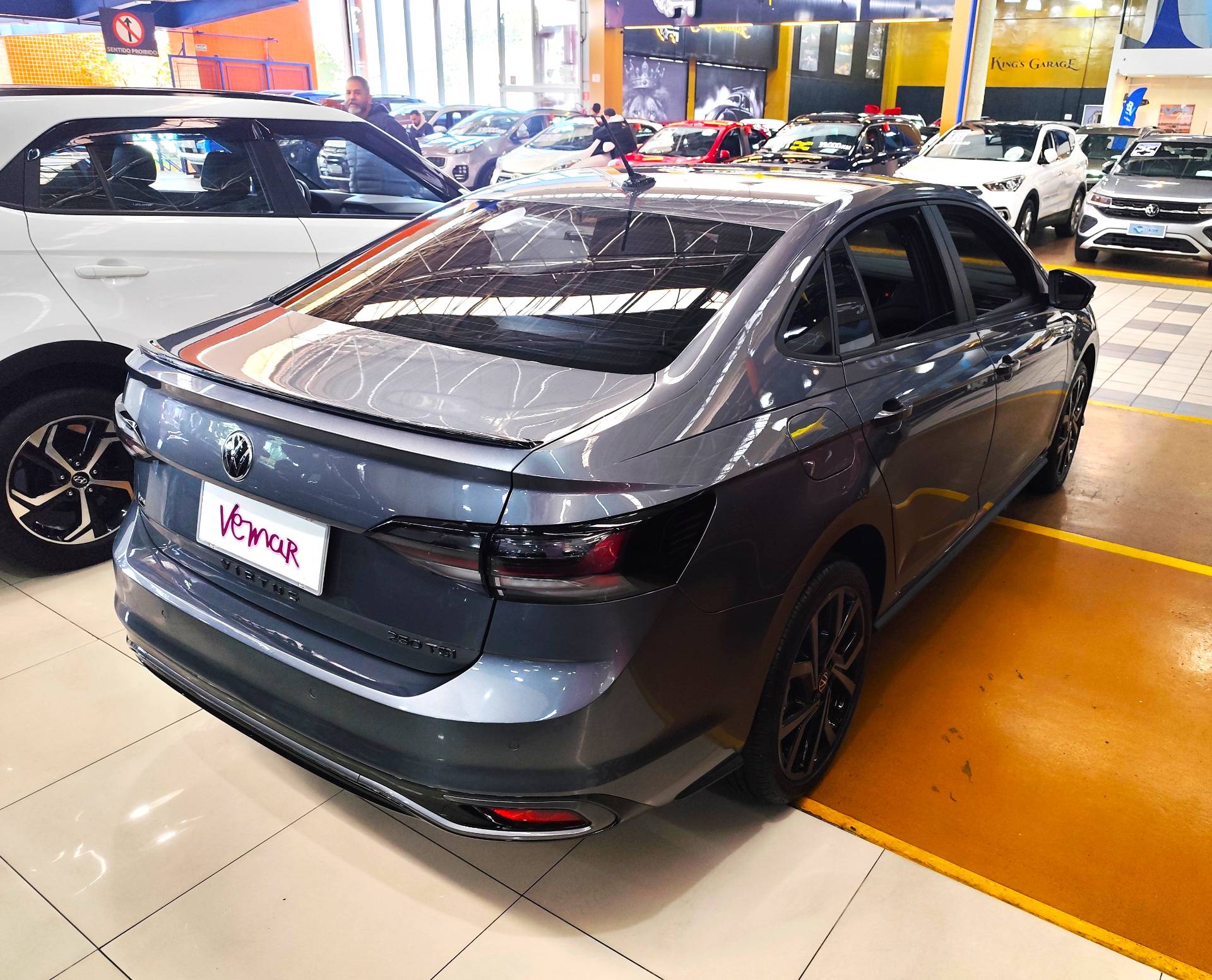 VOLKSWAGEN VIRTUS