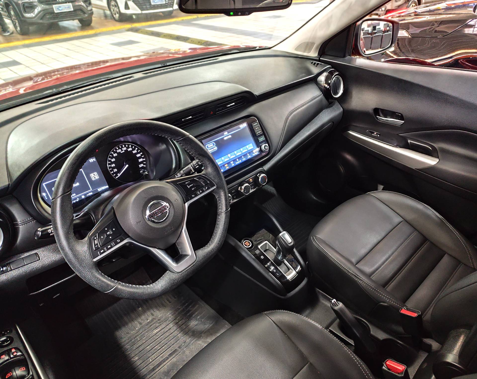 NISSAN KICKS