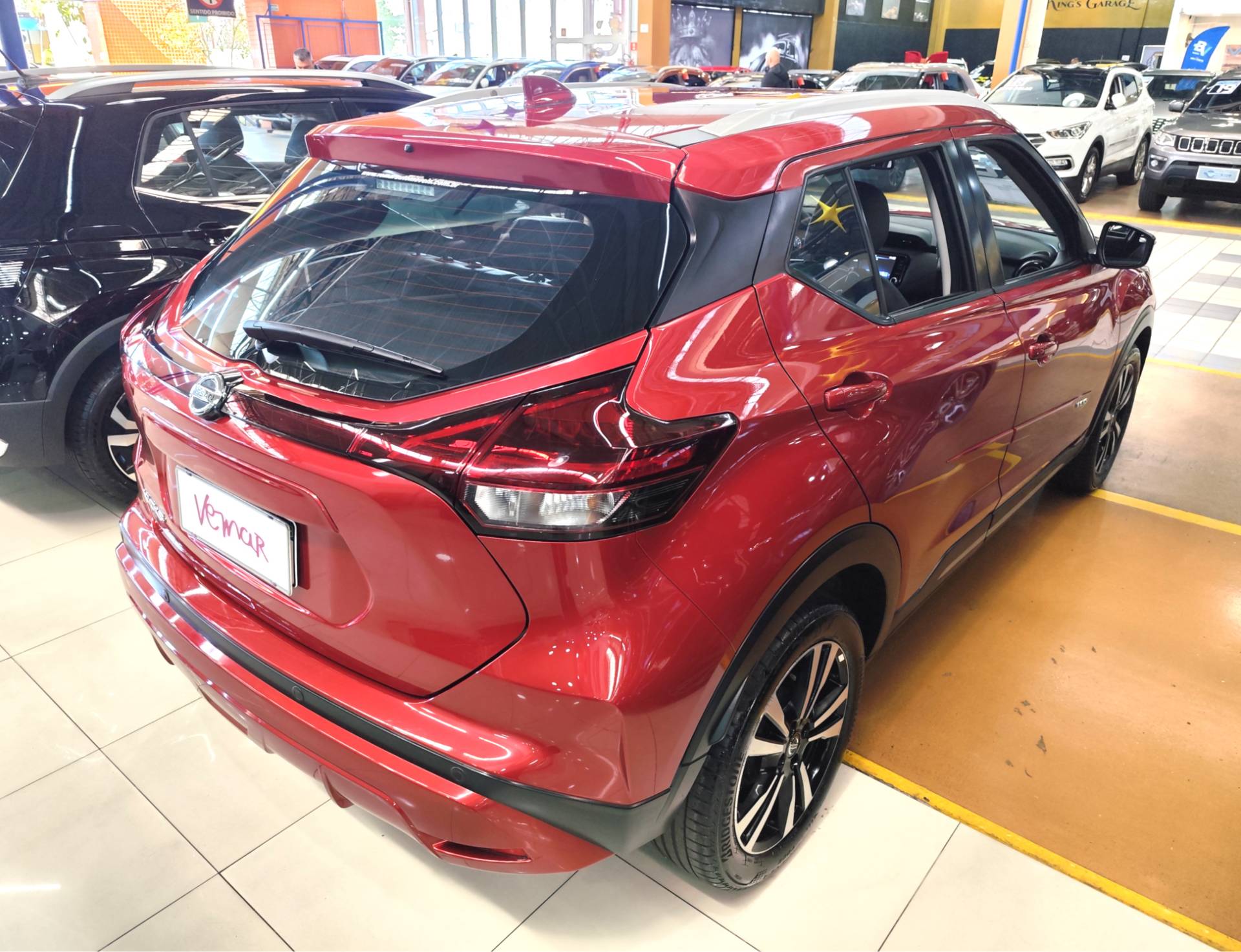 NISSAN KICKS