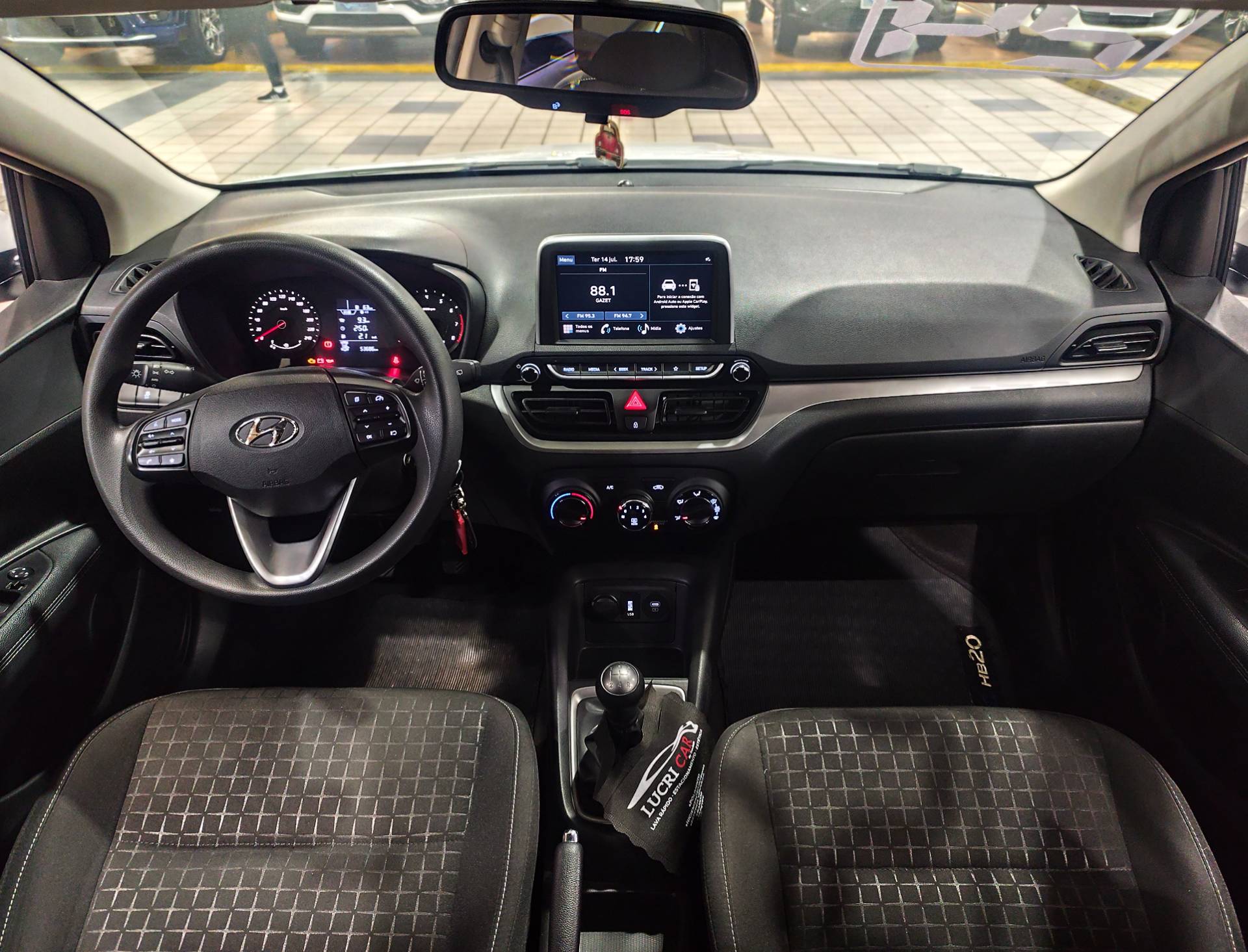 HYUNDAI HB20