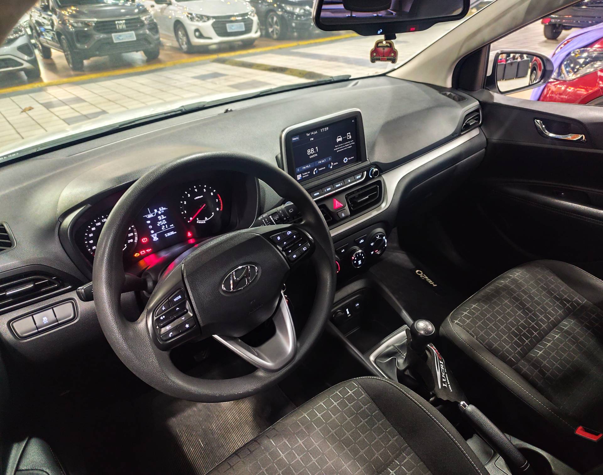 HYUNDAI HB20