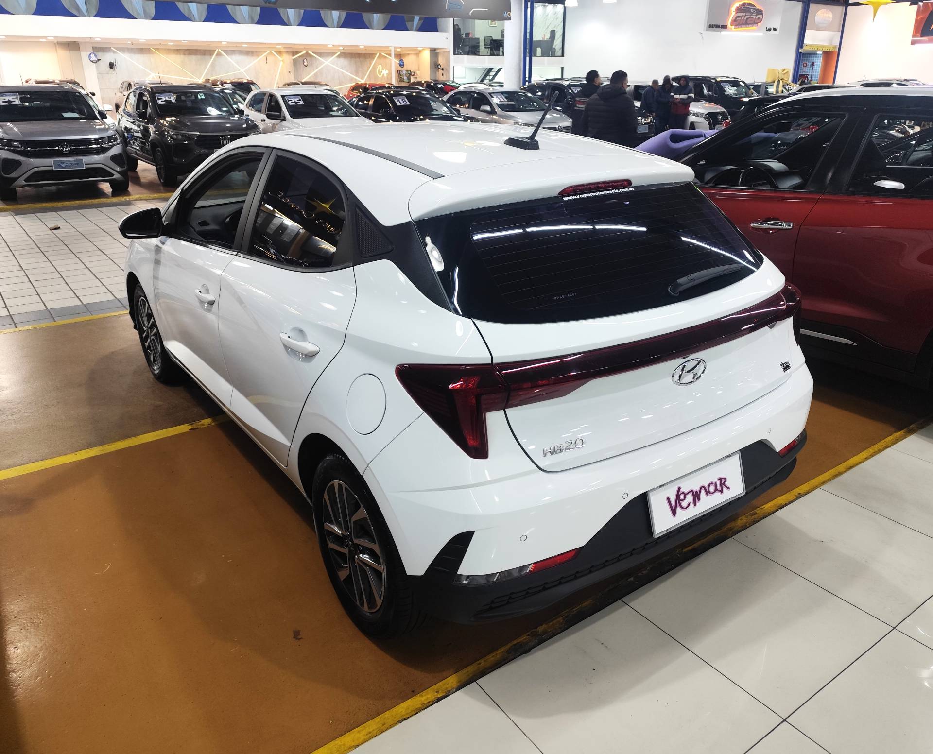 HYUNDAI HB20