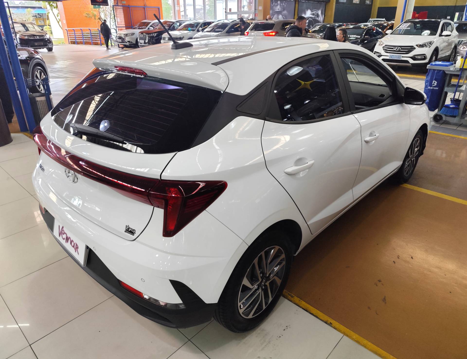 HYUNDAI HB20