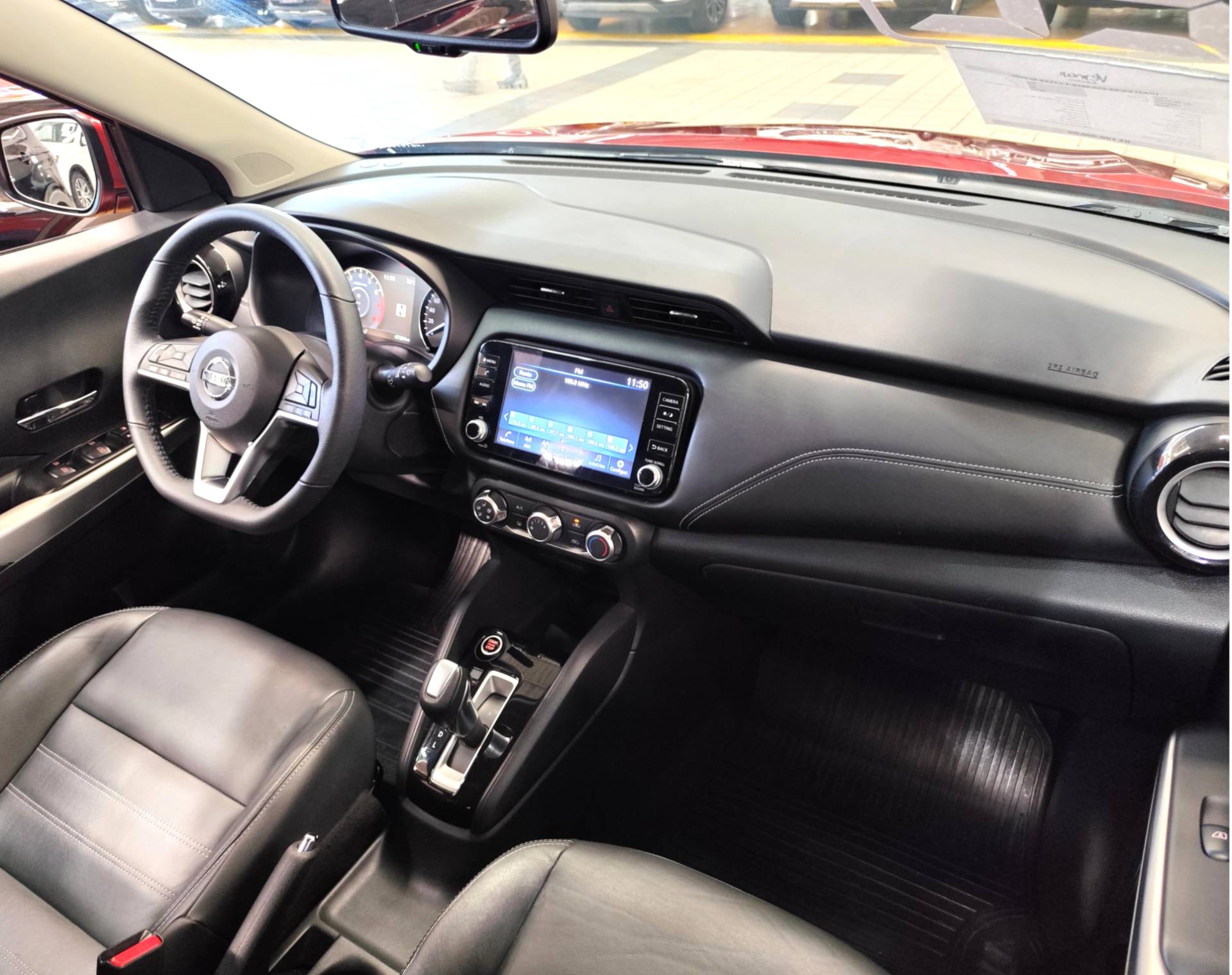 NISSAN KICKS