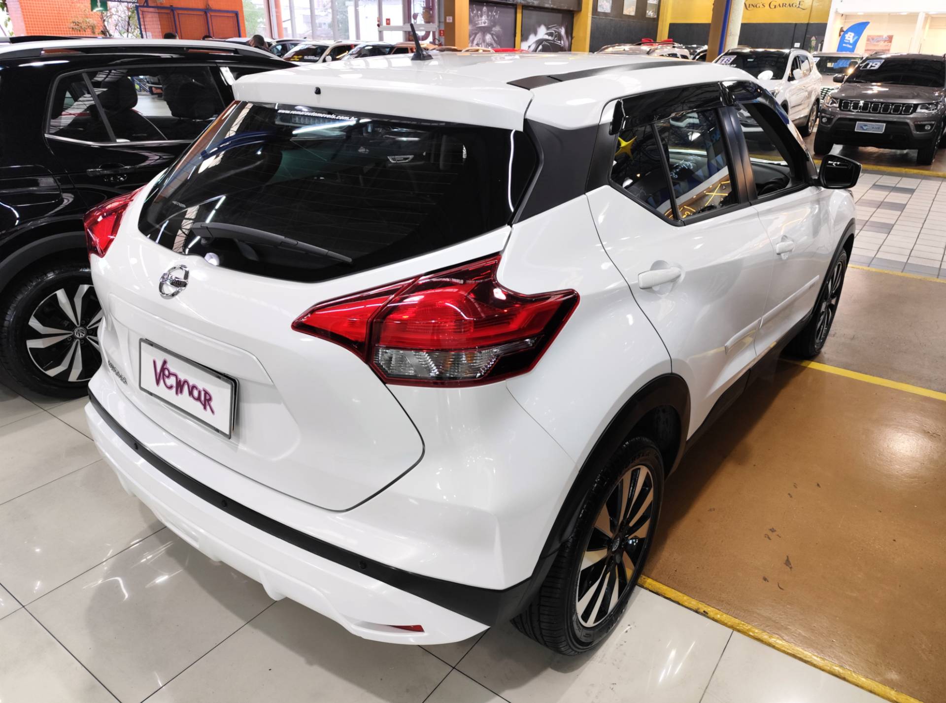NISSAN KICKS