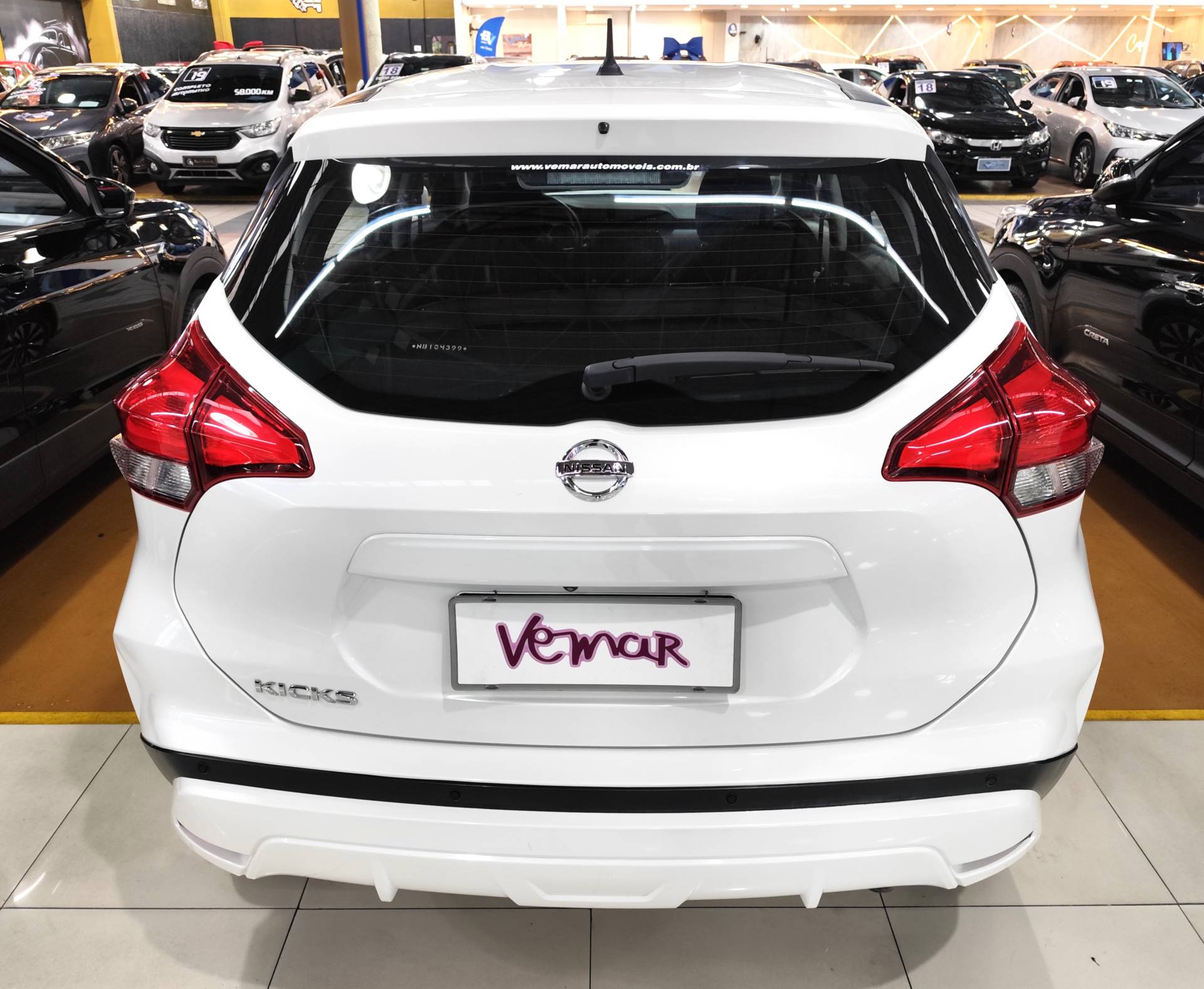 NISSAN KICKS