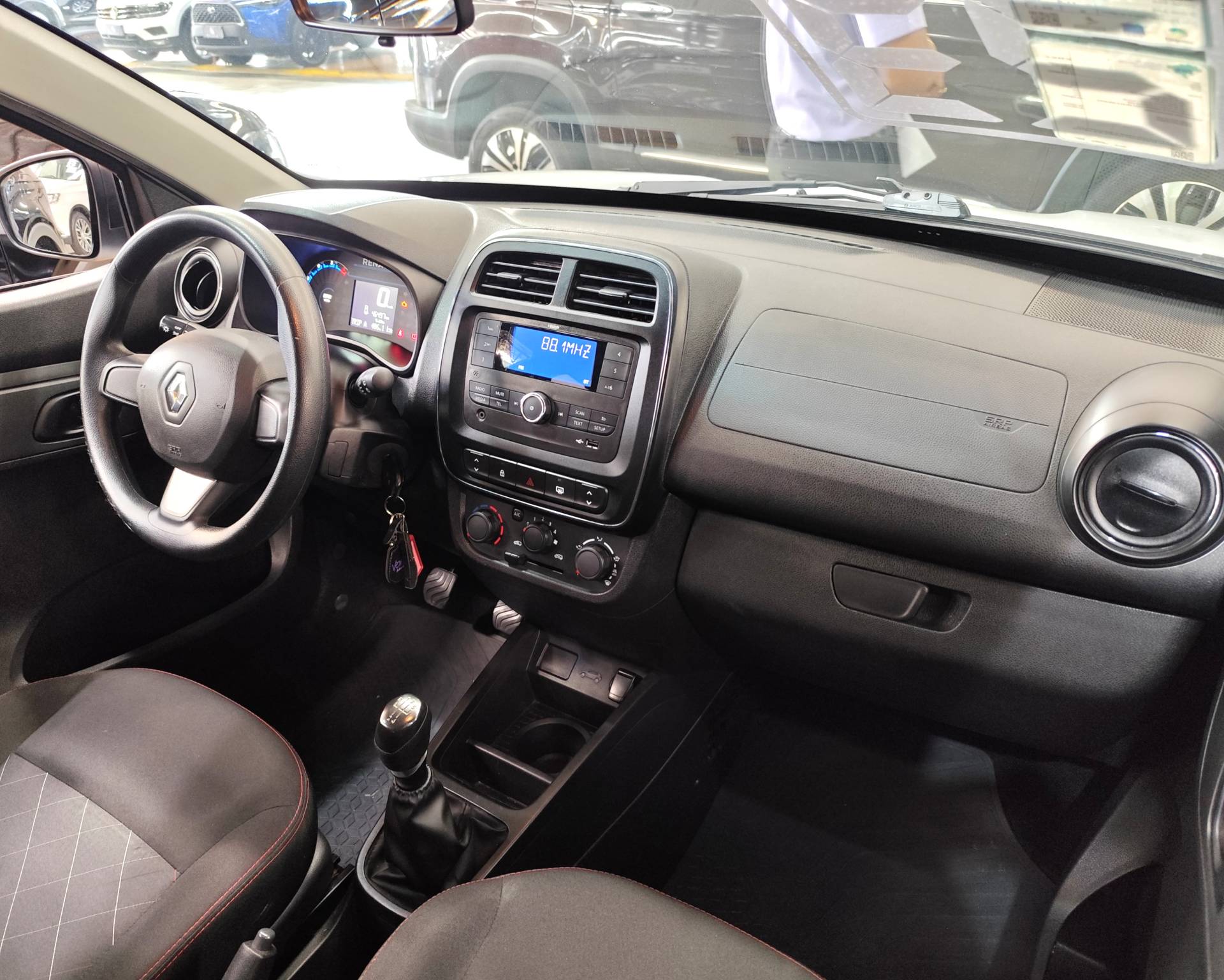 RENAULT KWID