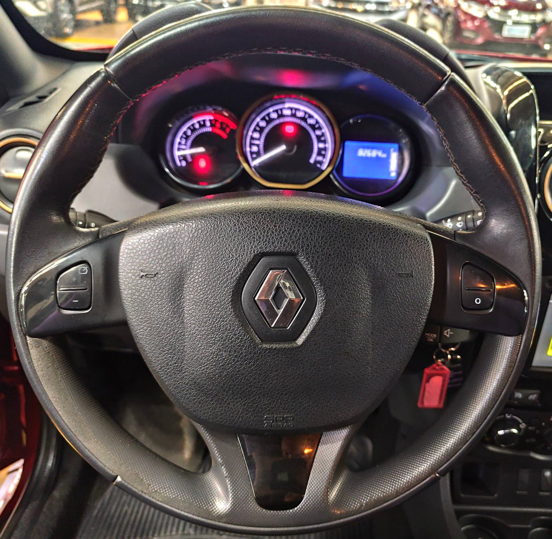 RENAULT DUSTER