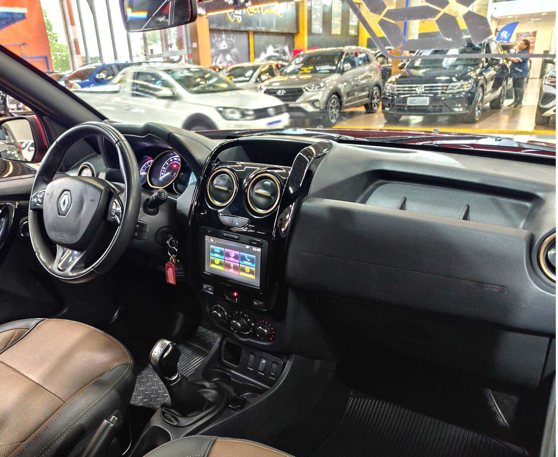 RENAULT DUSTER