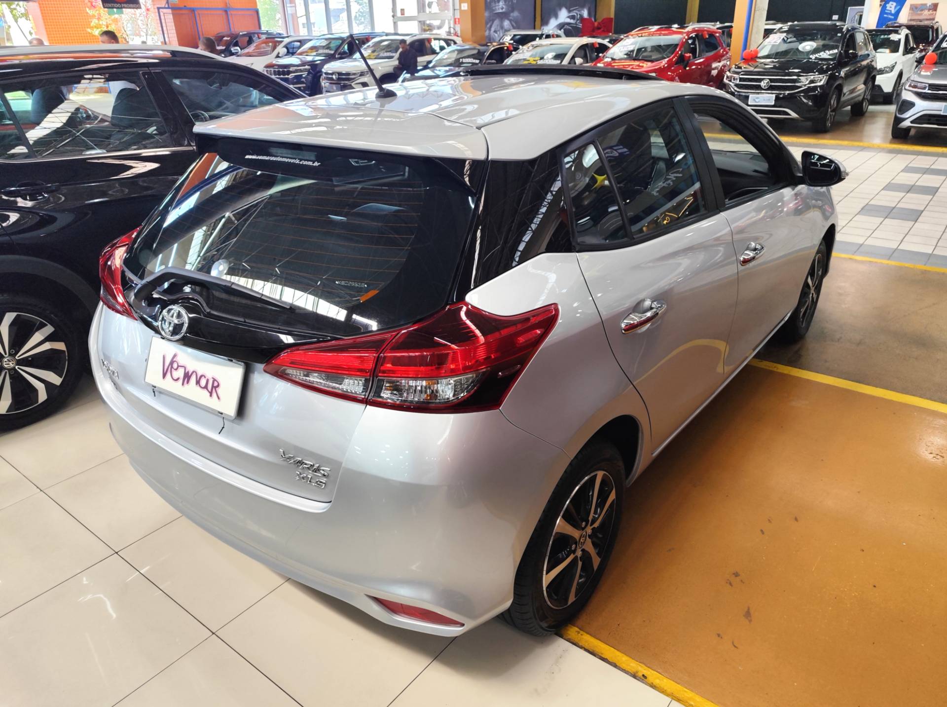 TOYOTA YARIS