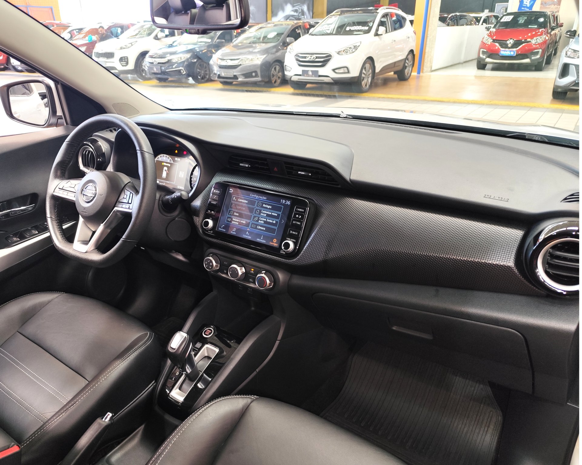 NISSAN KICKS