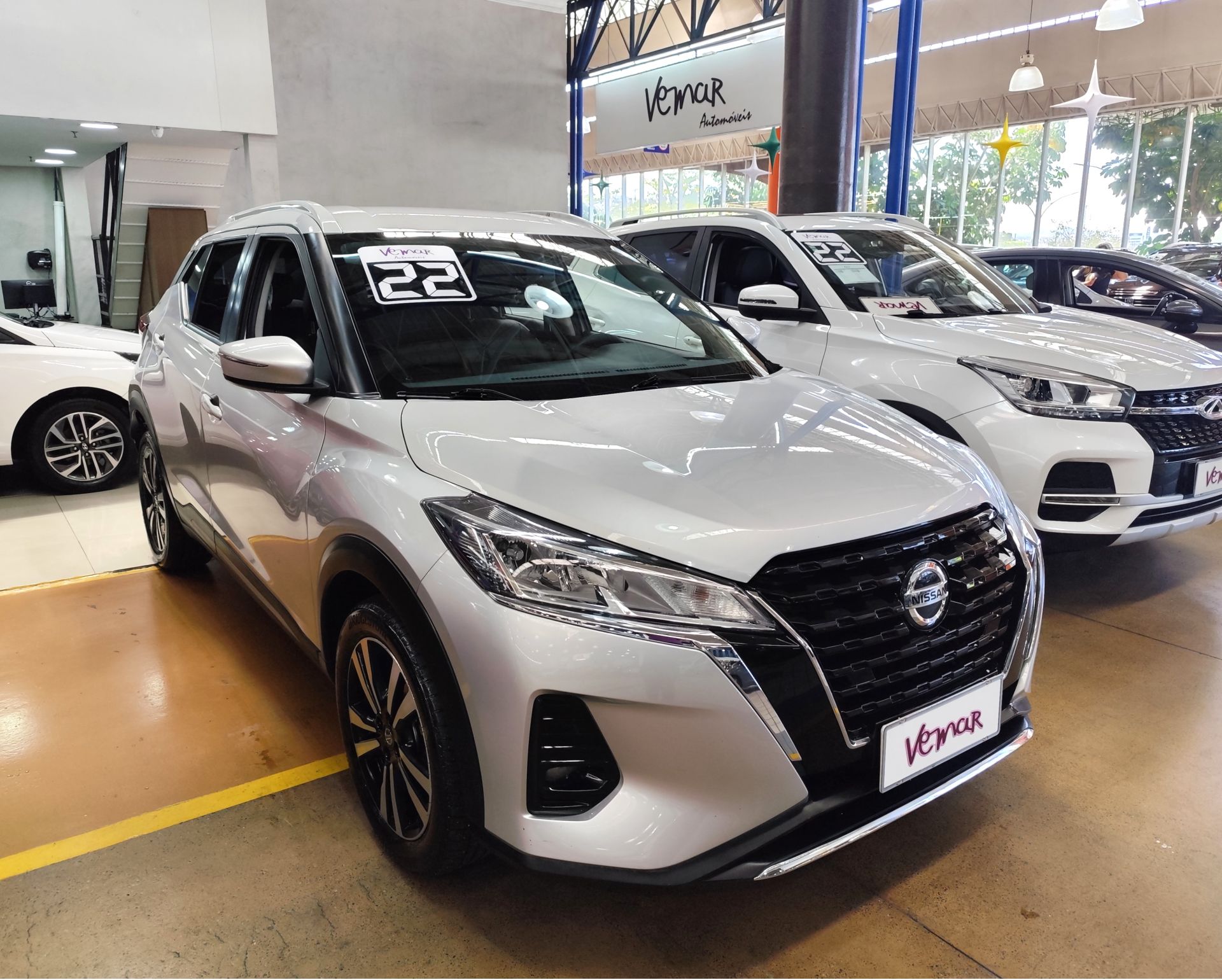 NISSAN KICKS