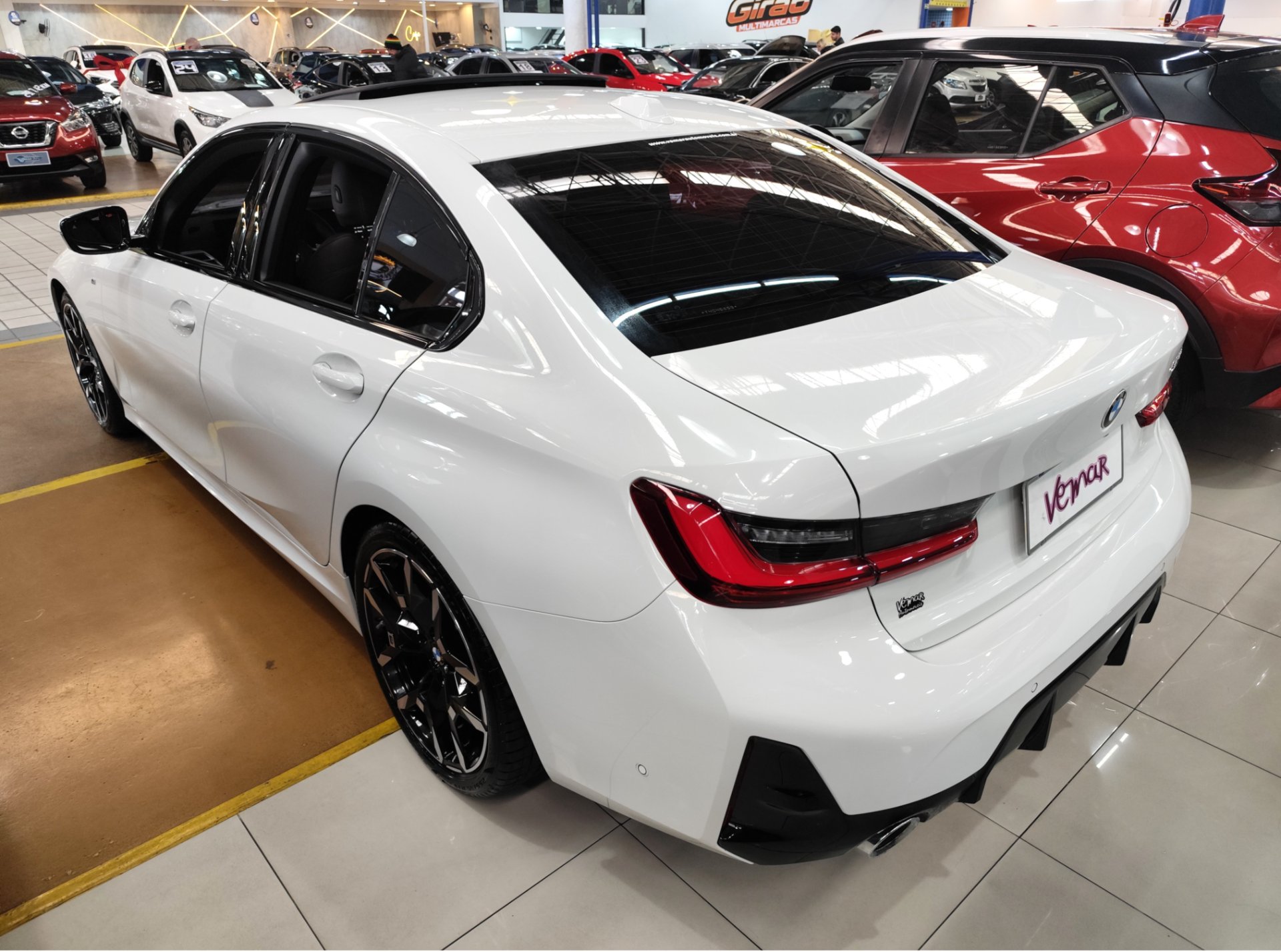 BMW 320i