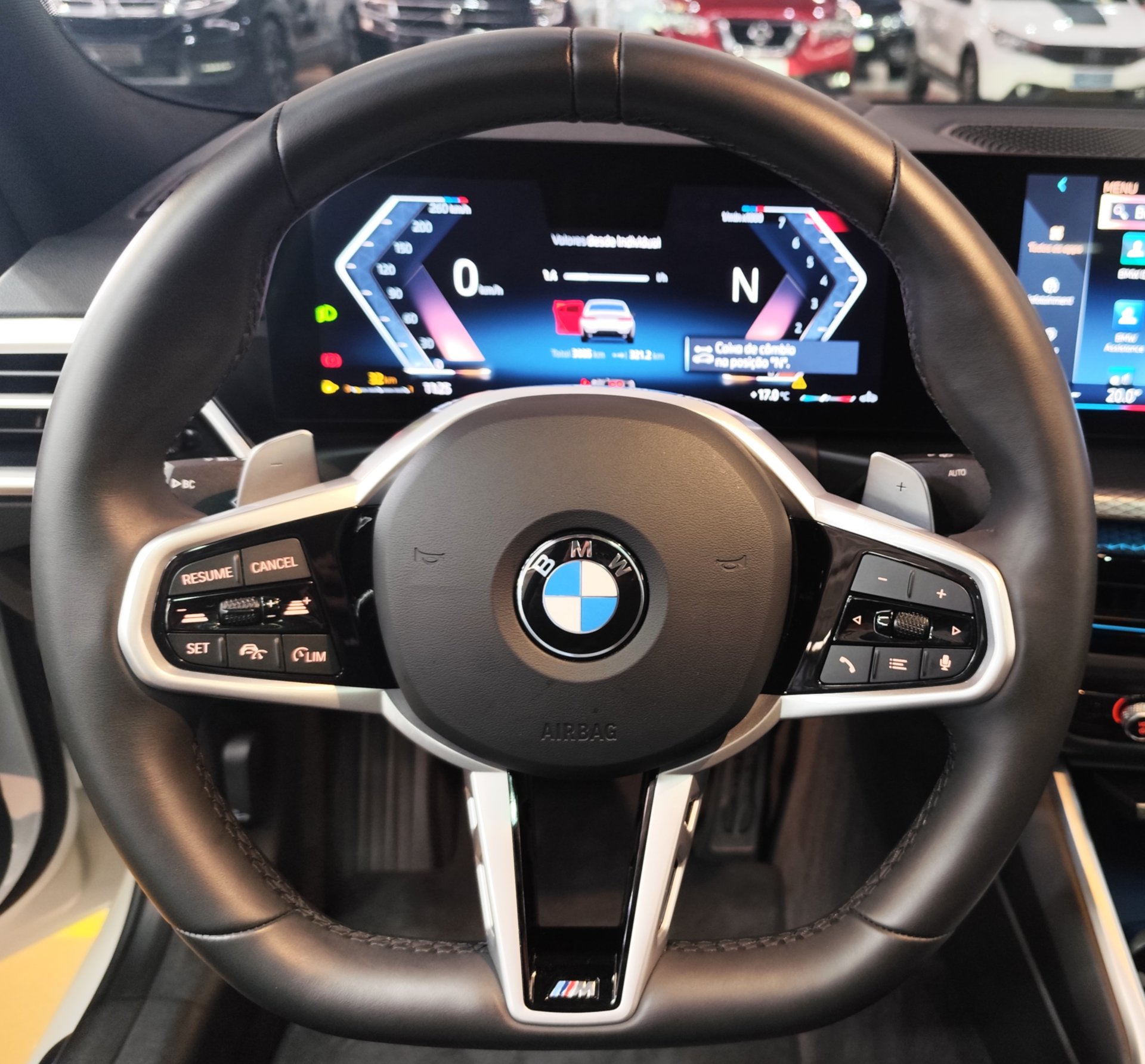 BMW 320i