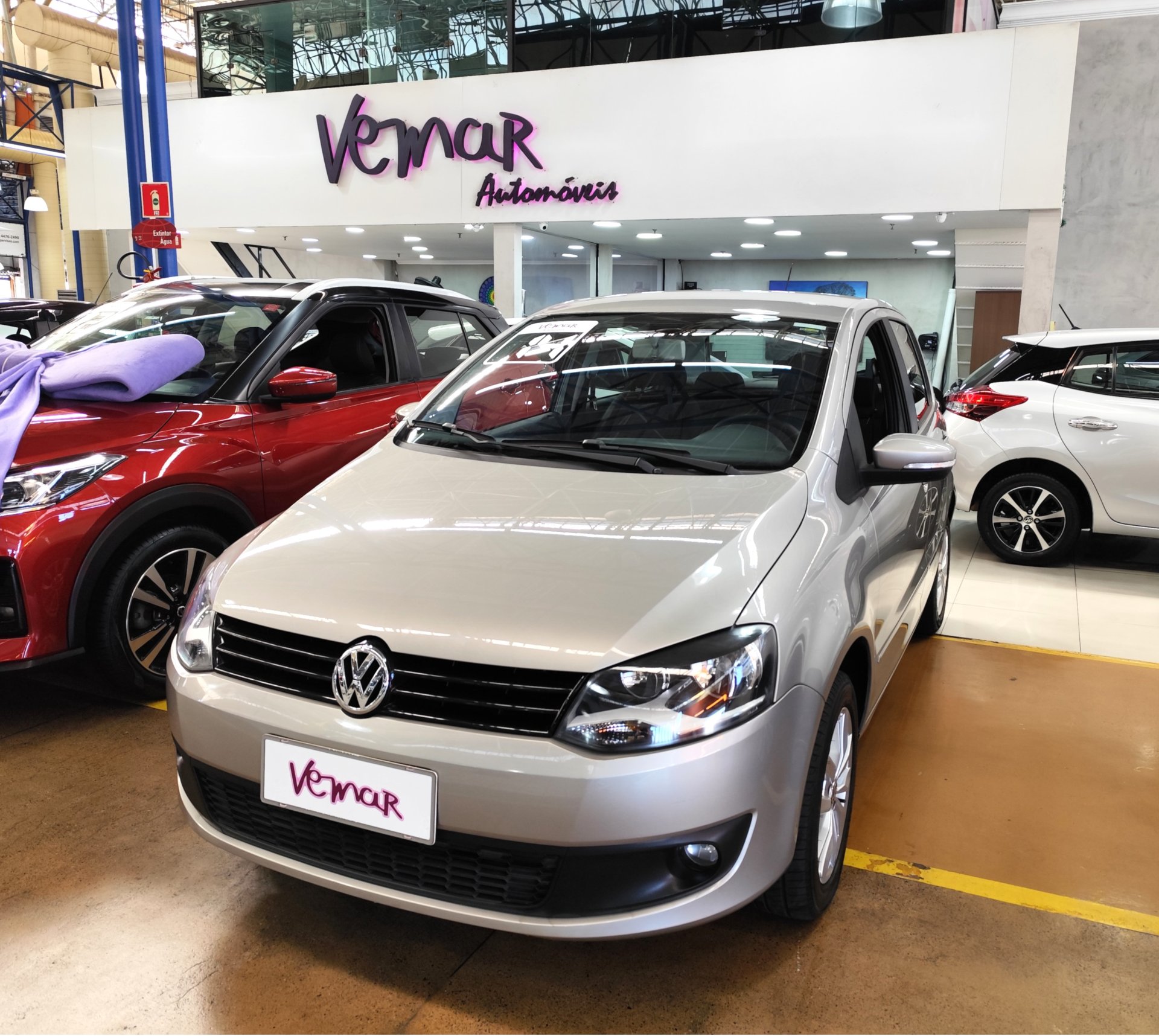 VOLKSWAGEN FOX