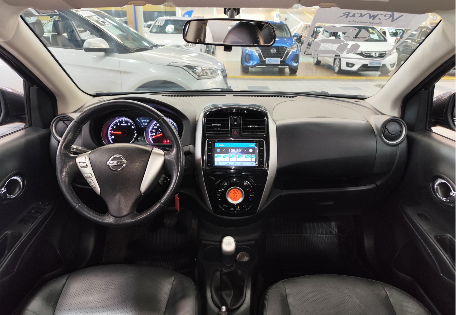 NISSAN VERSA