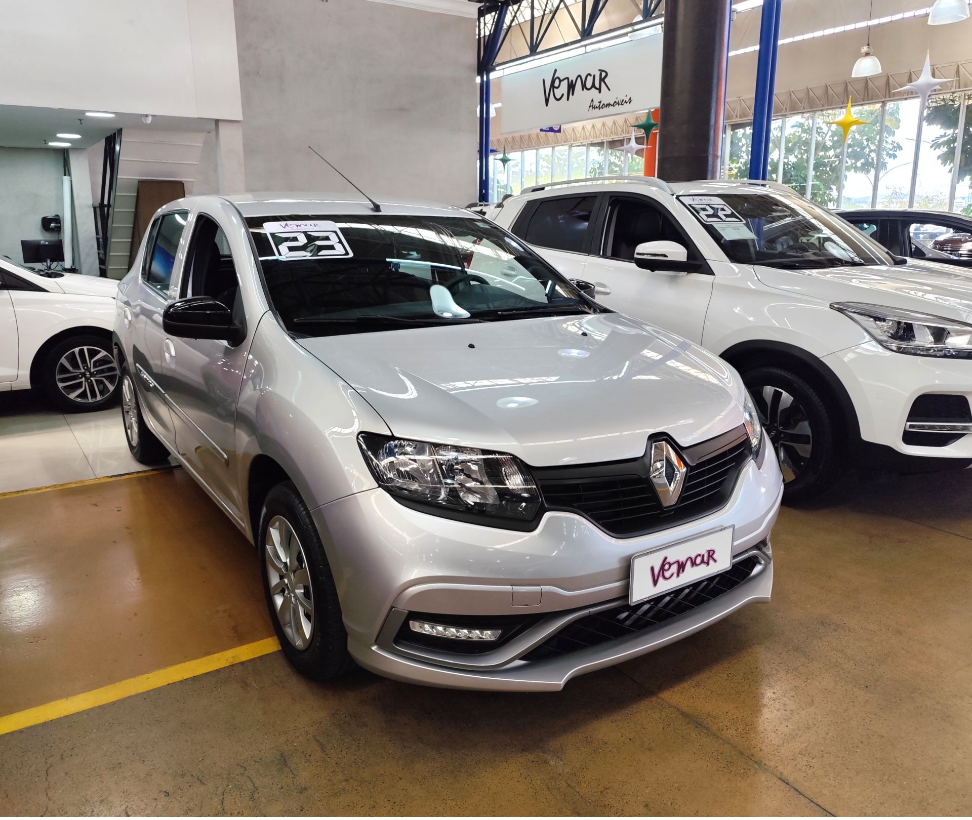 RENAULT SANDERO