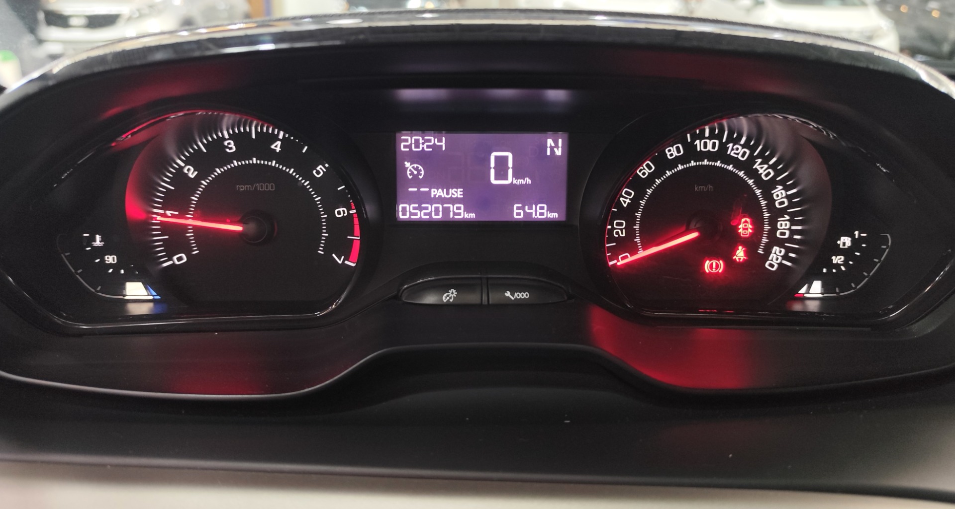 PEUGEOT 2008
