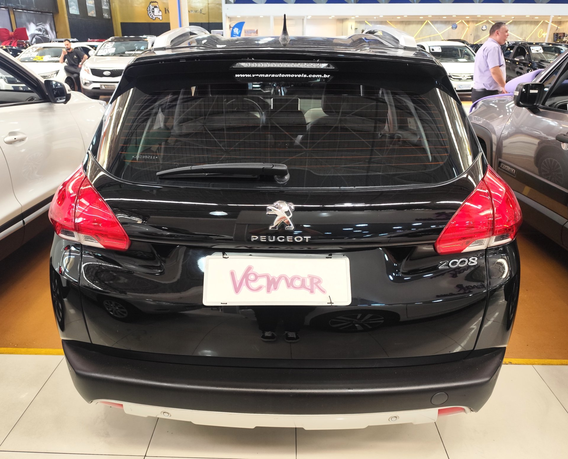 PEUGEOT 2008