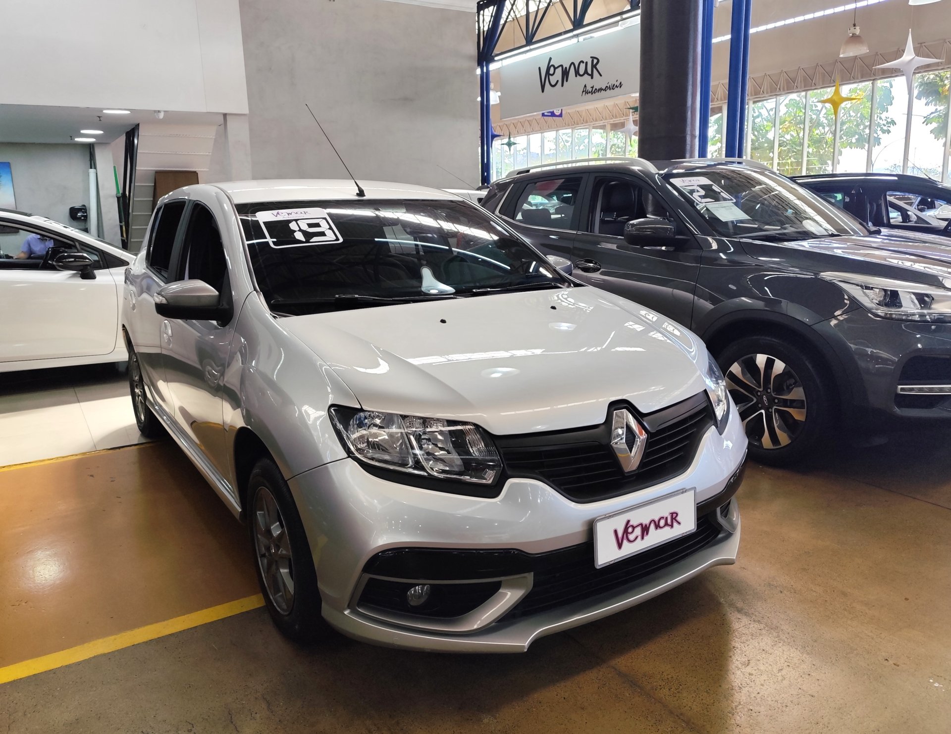 RENAULT SANDERO