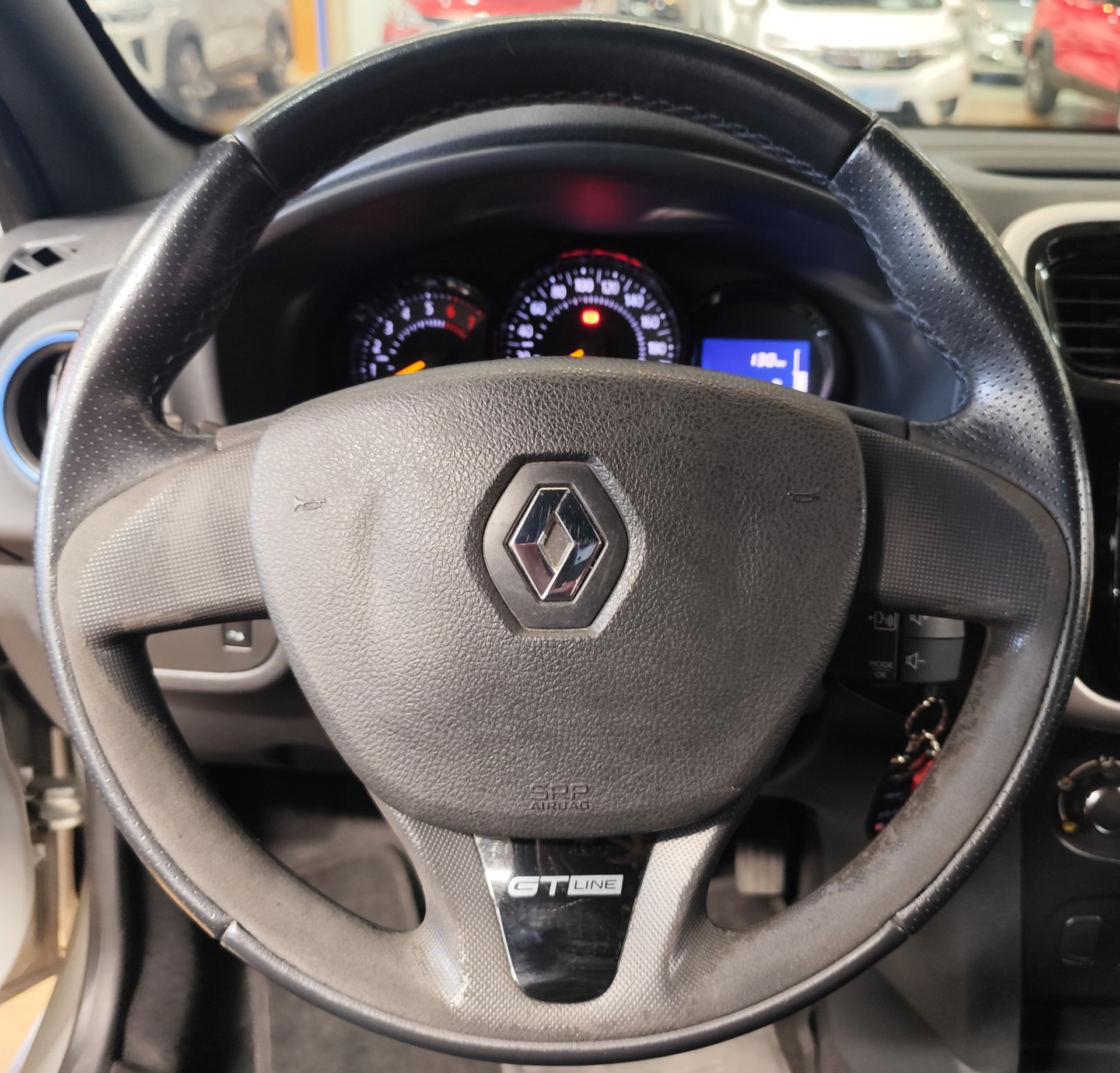 RENAULT SANDERO