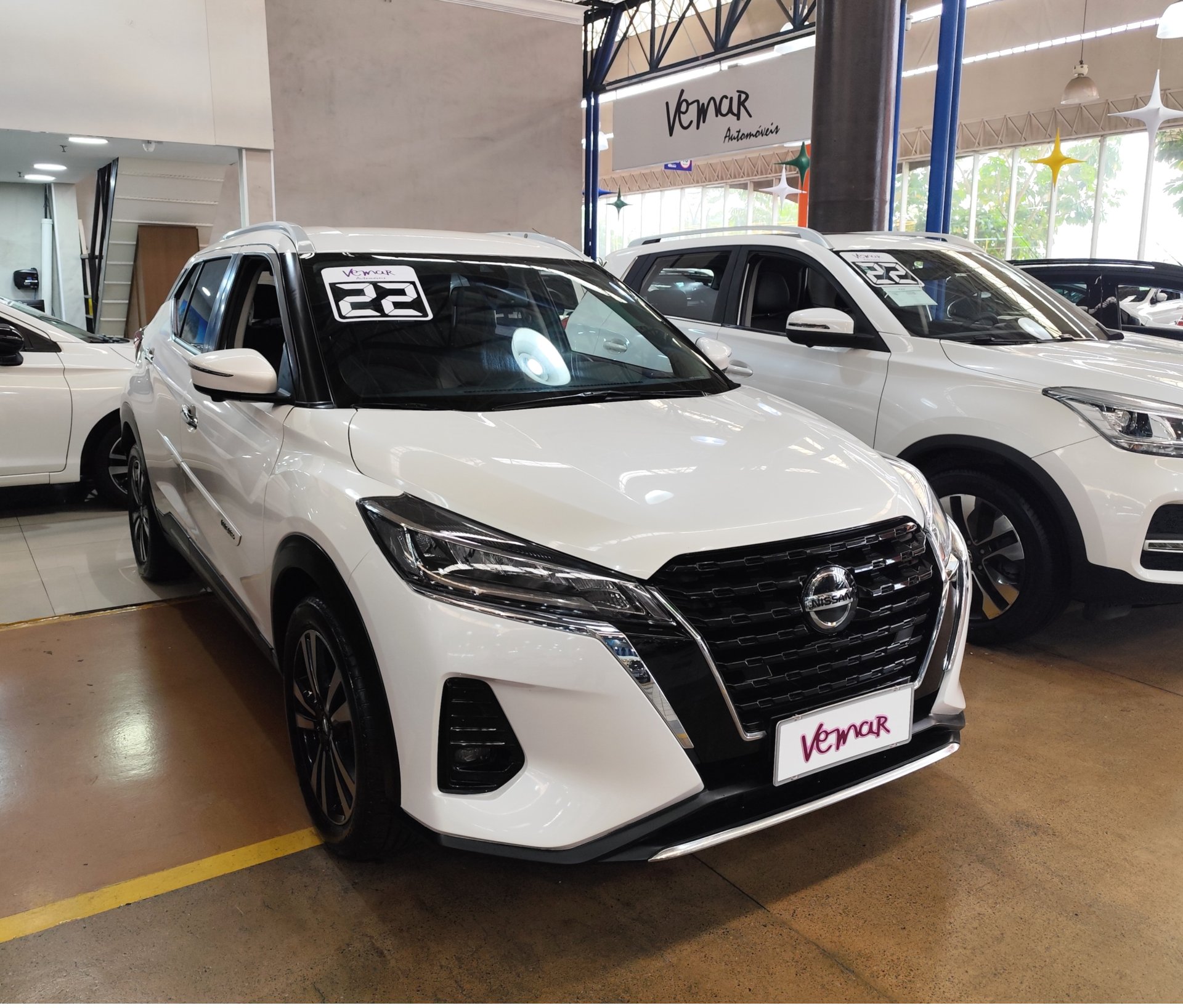 NISSAN KICKS