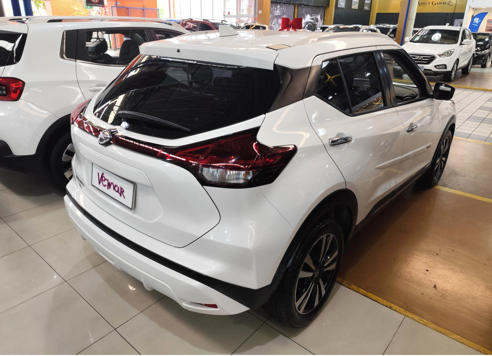 NISSAN KICKS