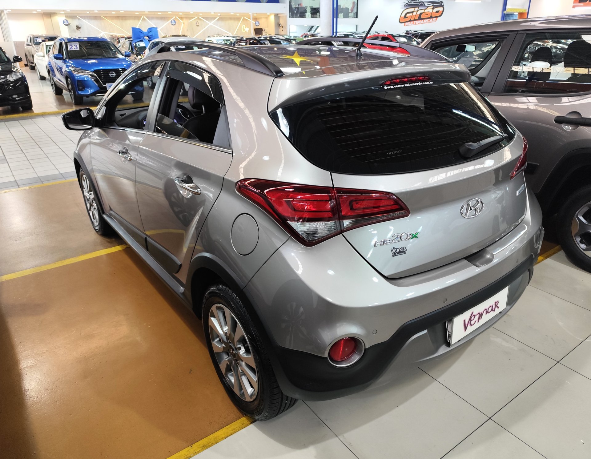 HYUNDAI HB20X