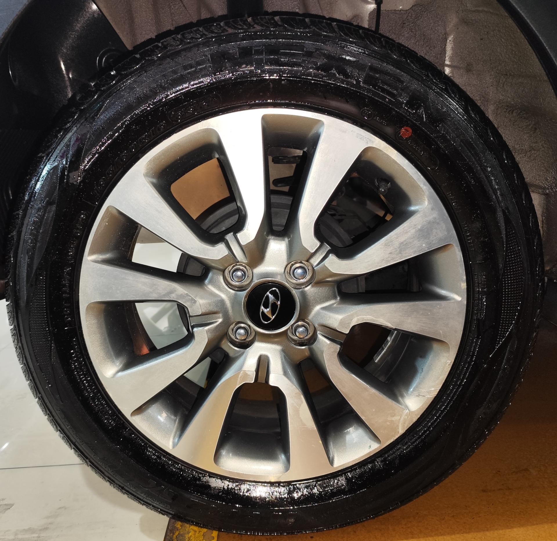 HYUNDAI HB20X