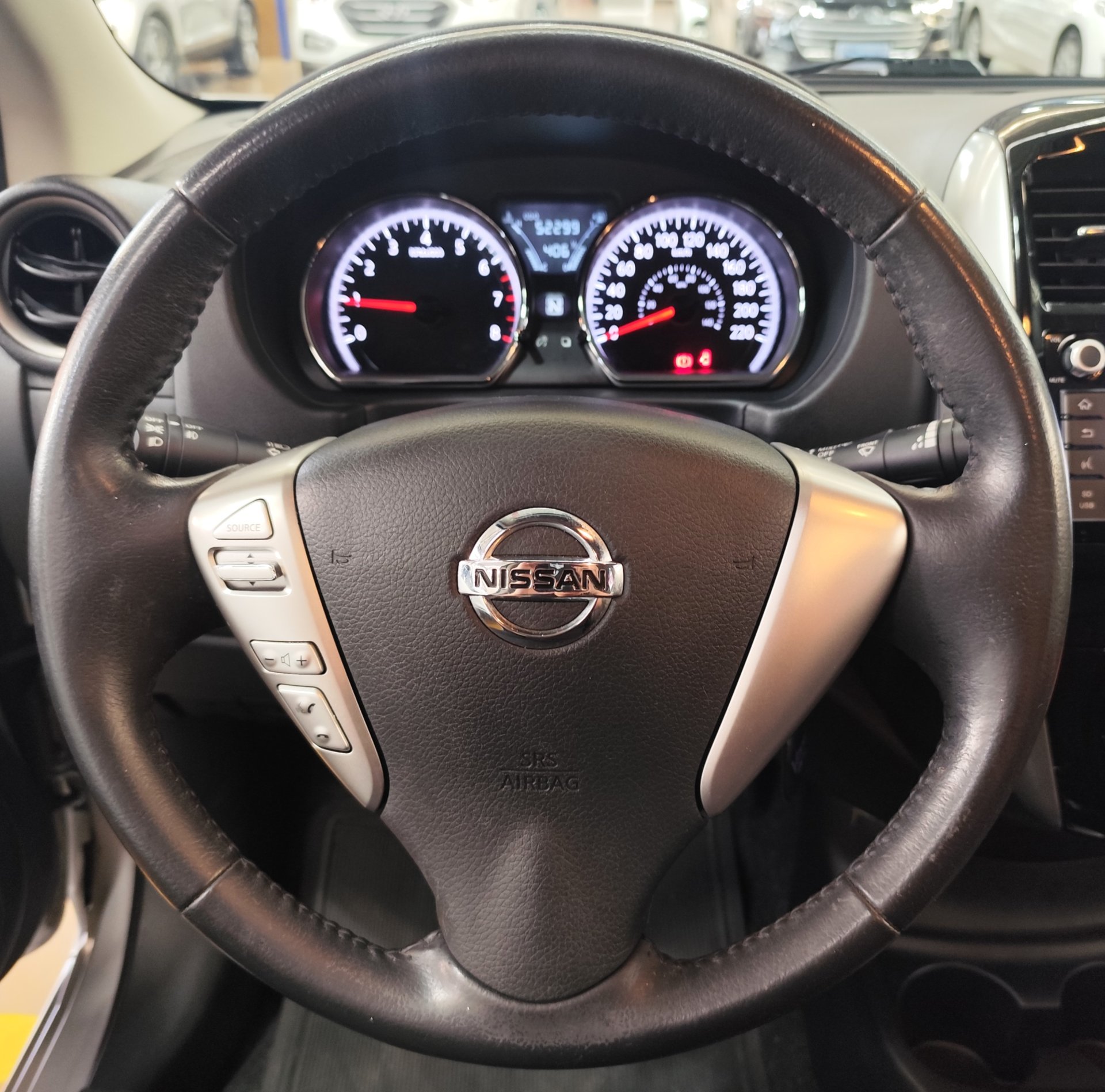 NISSAN VERSA