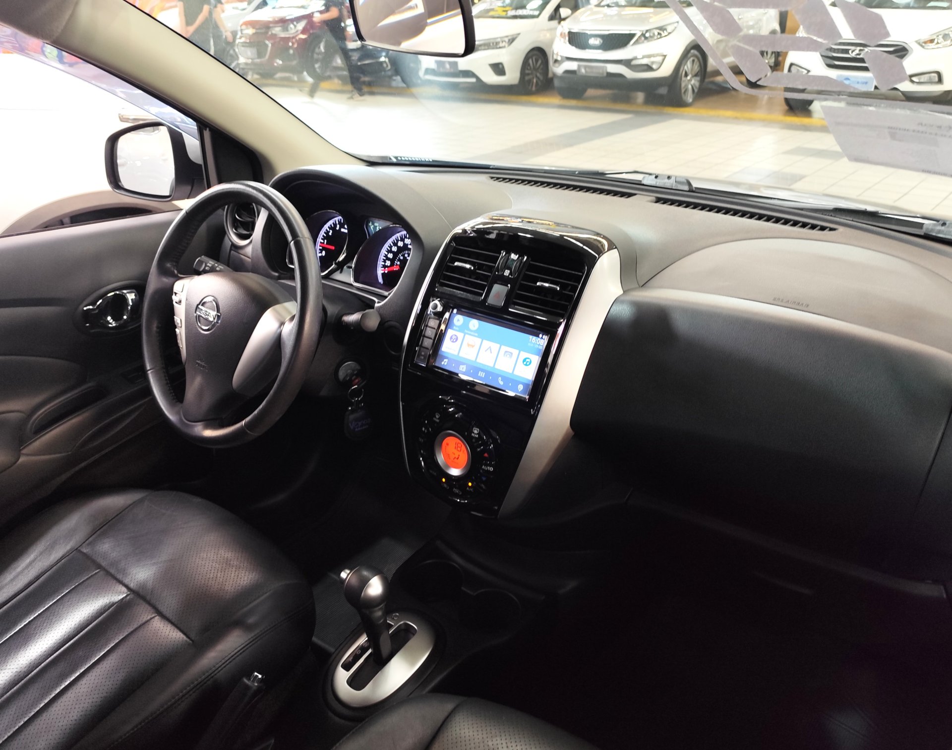 NISSAN VERSA