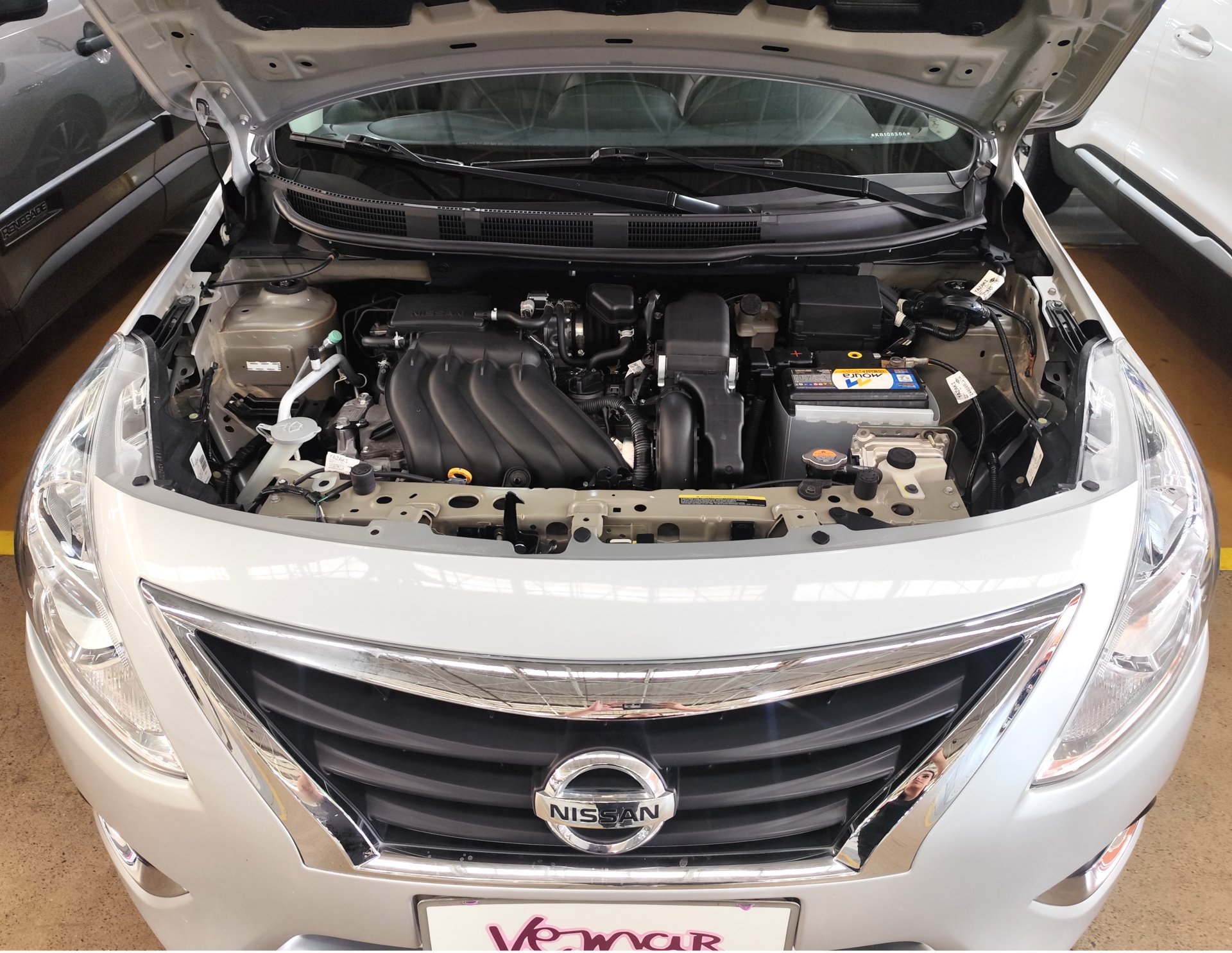 NISSAN VERSA