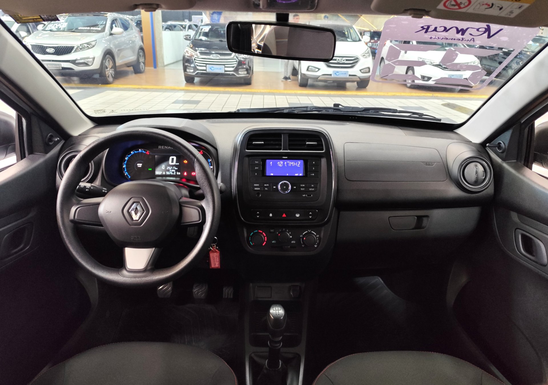 RENAULT KWID