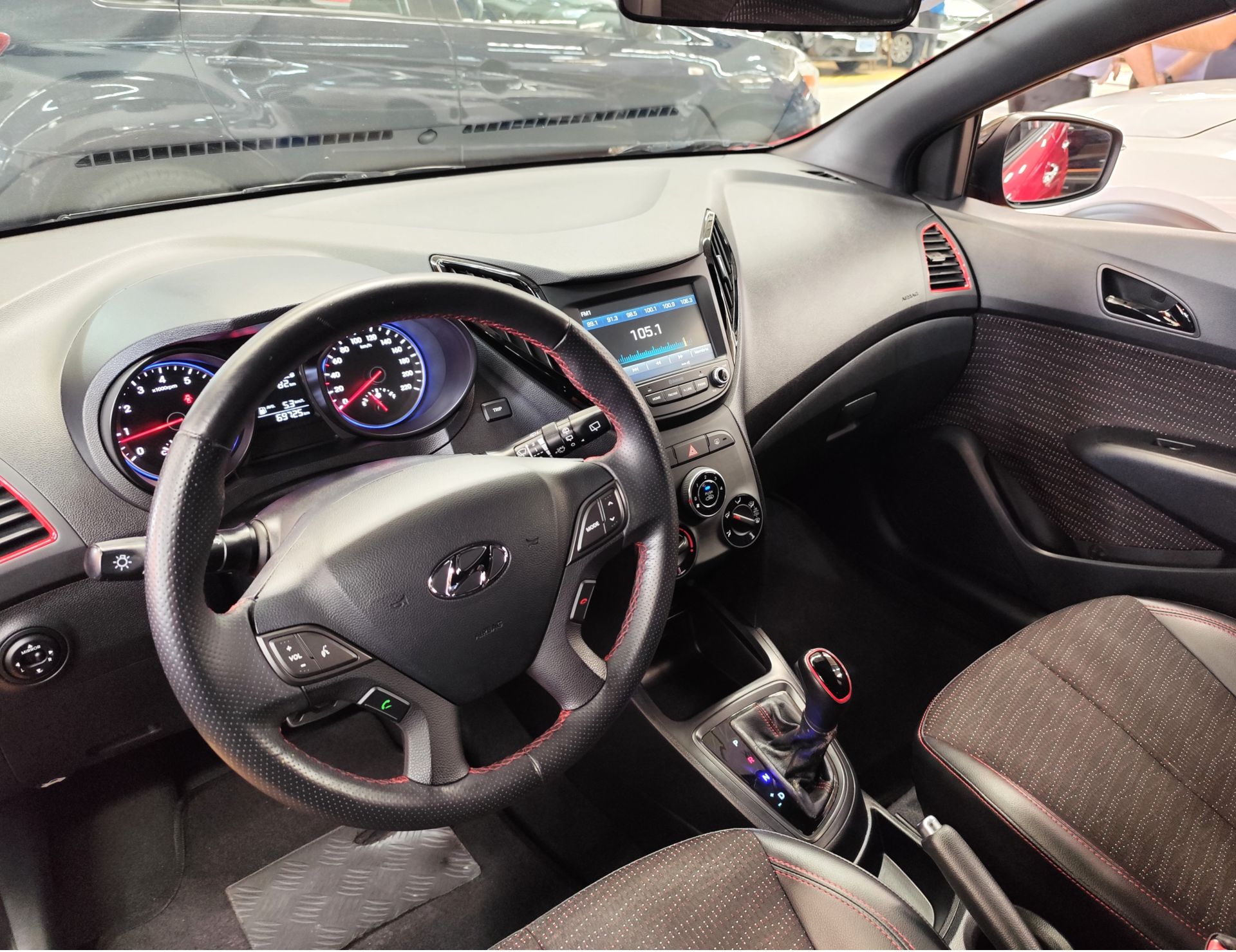 HYUNDAI HB20