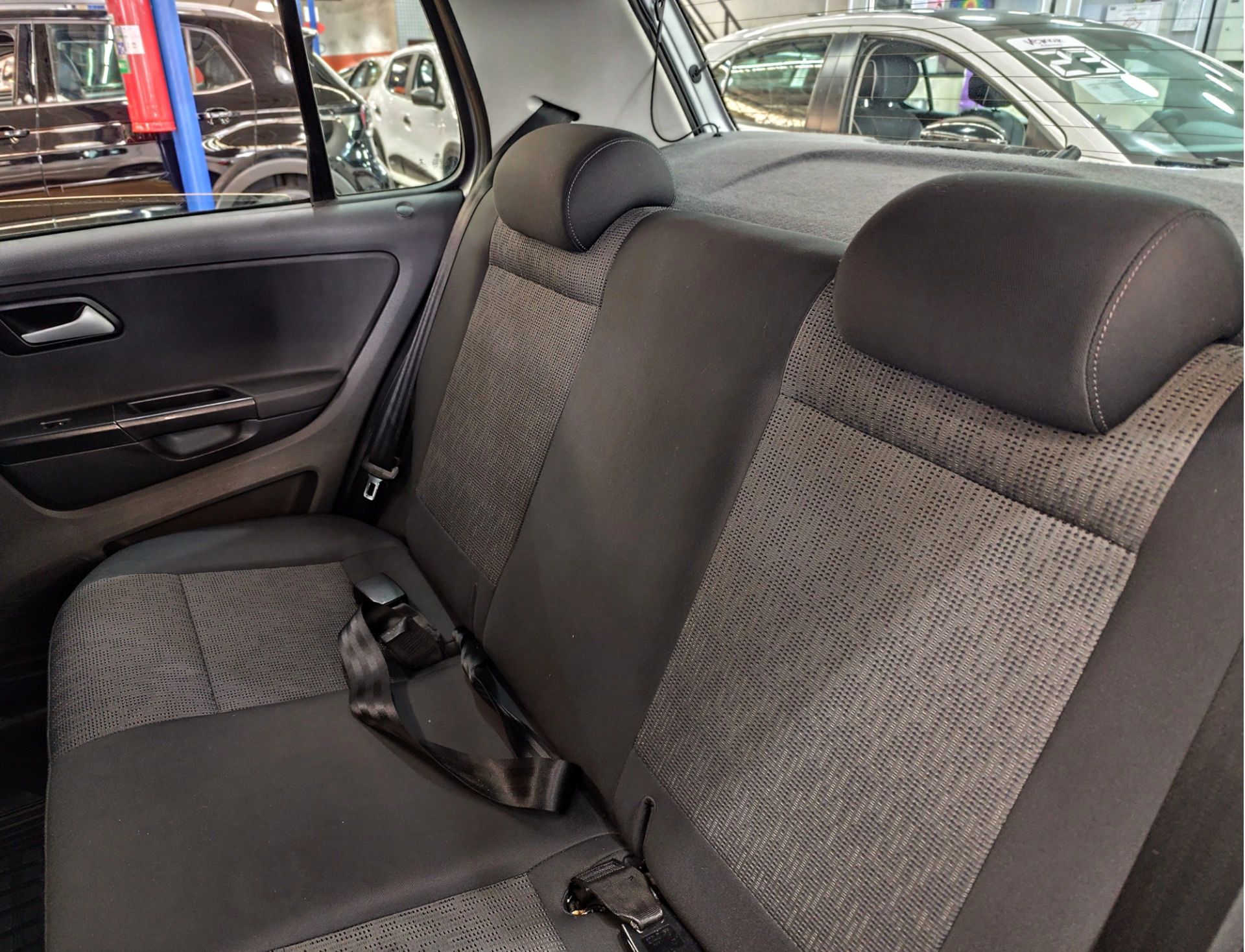 VOLKSWAGEN FOX