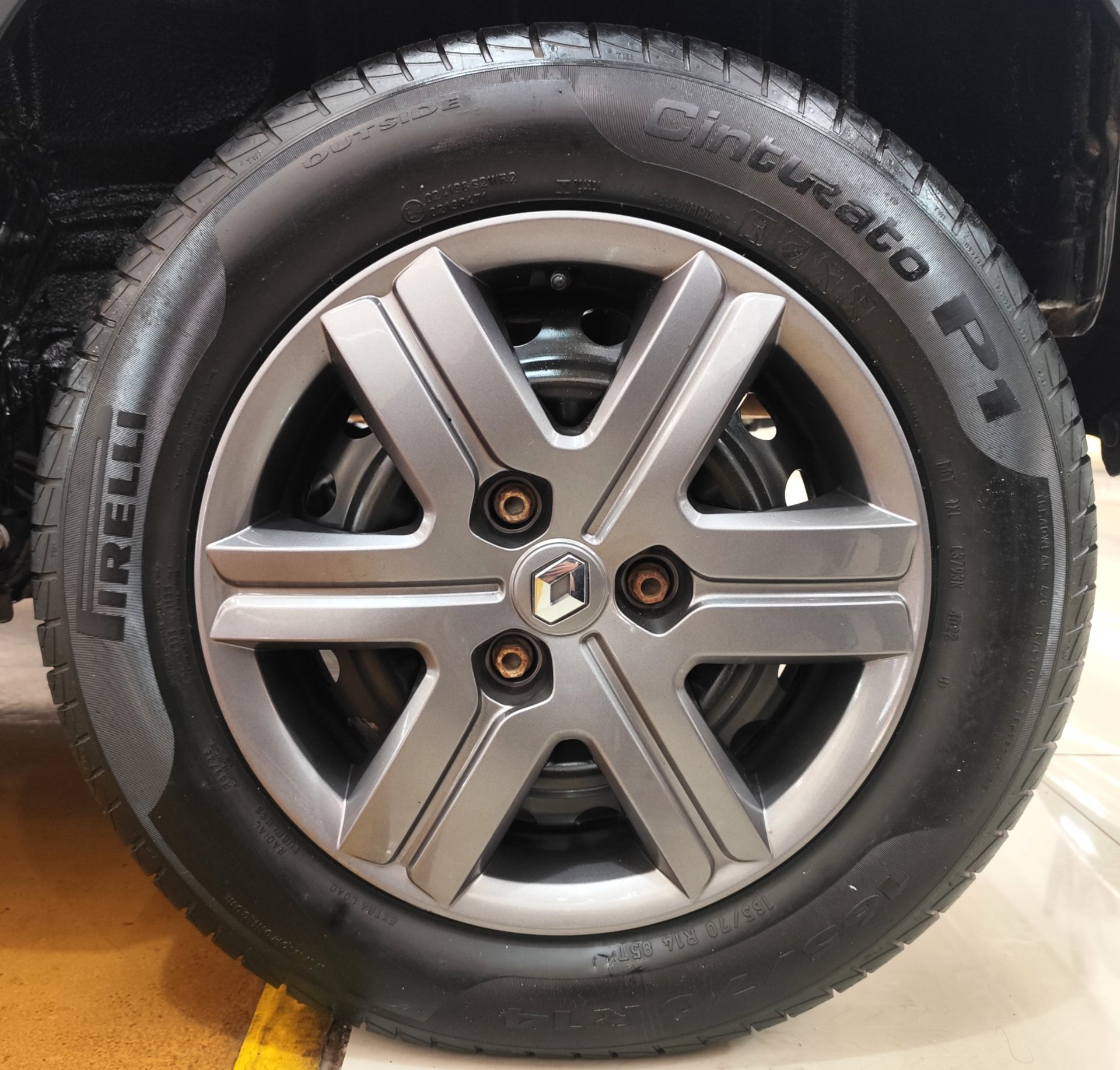 RENAULT KWID